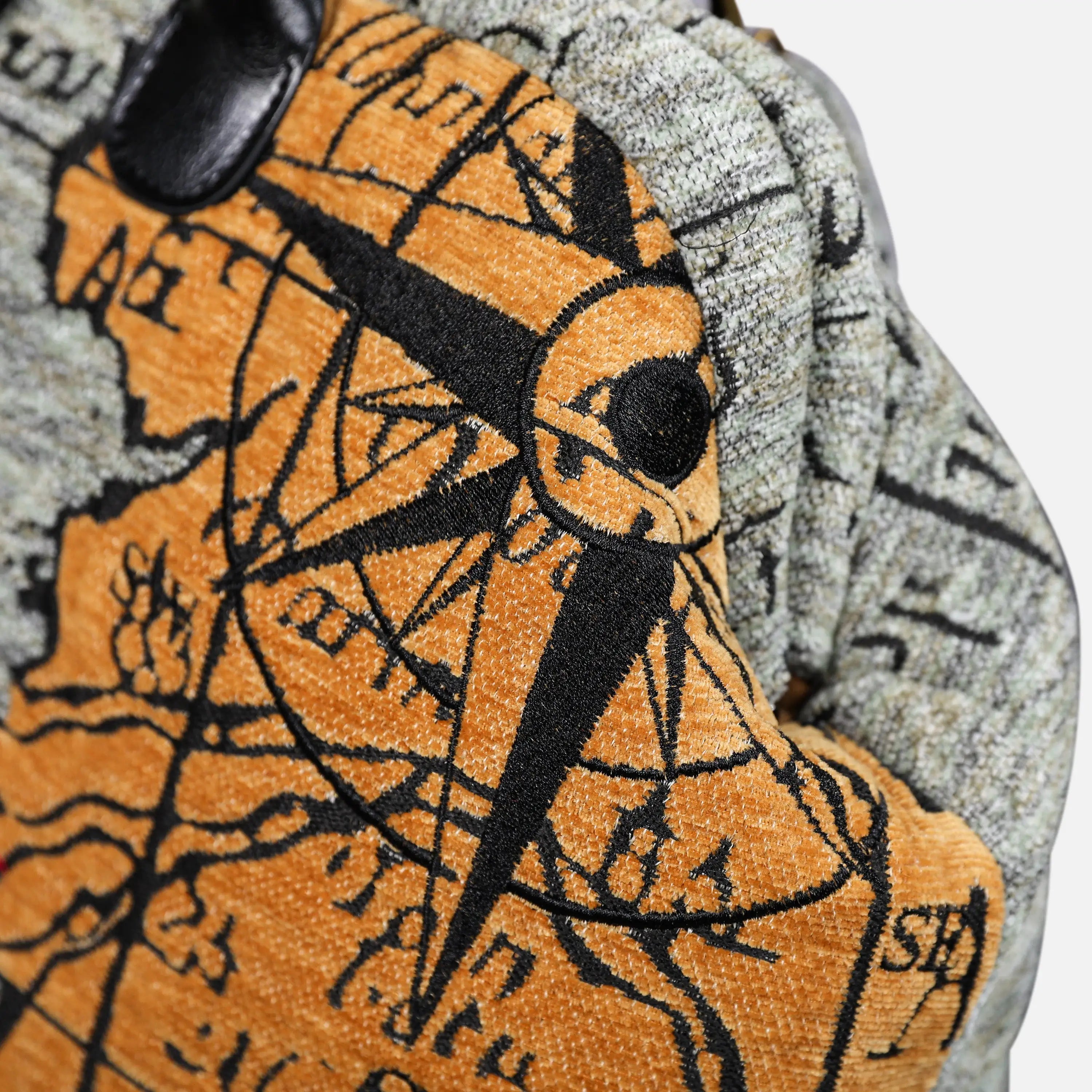 Here Be Dragons Mary Poppins Weekender Carpetbag of America closure