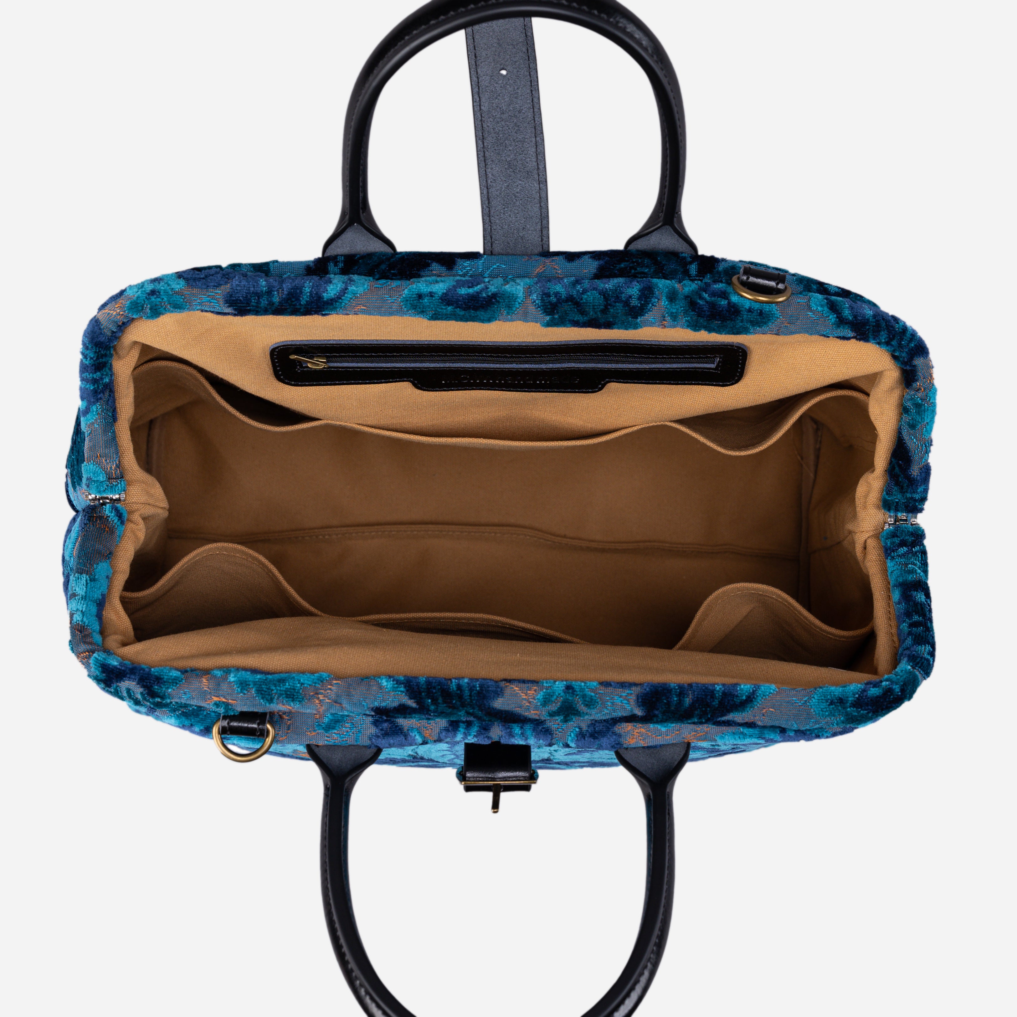 Mary Poppins Carpetbag Revival aqua weekender inside