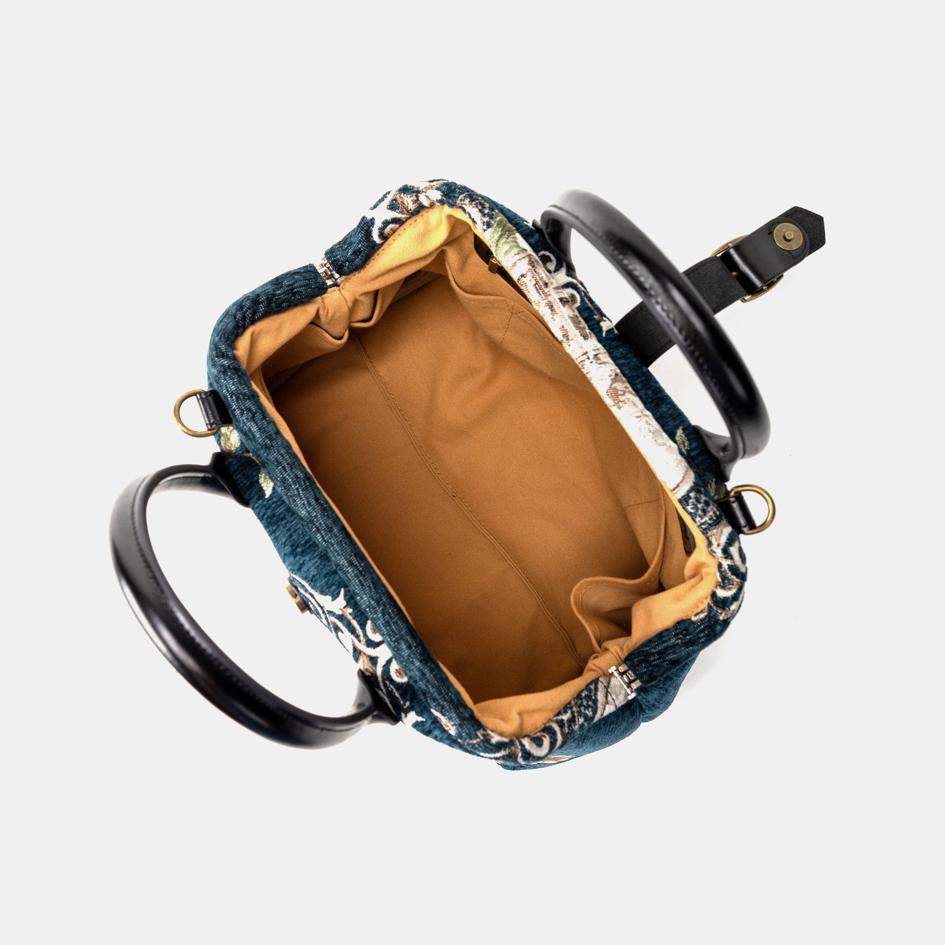 Chateau Cyprus Green Handbag Purse Carpetbag of America  inside