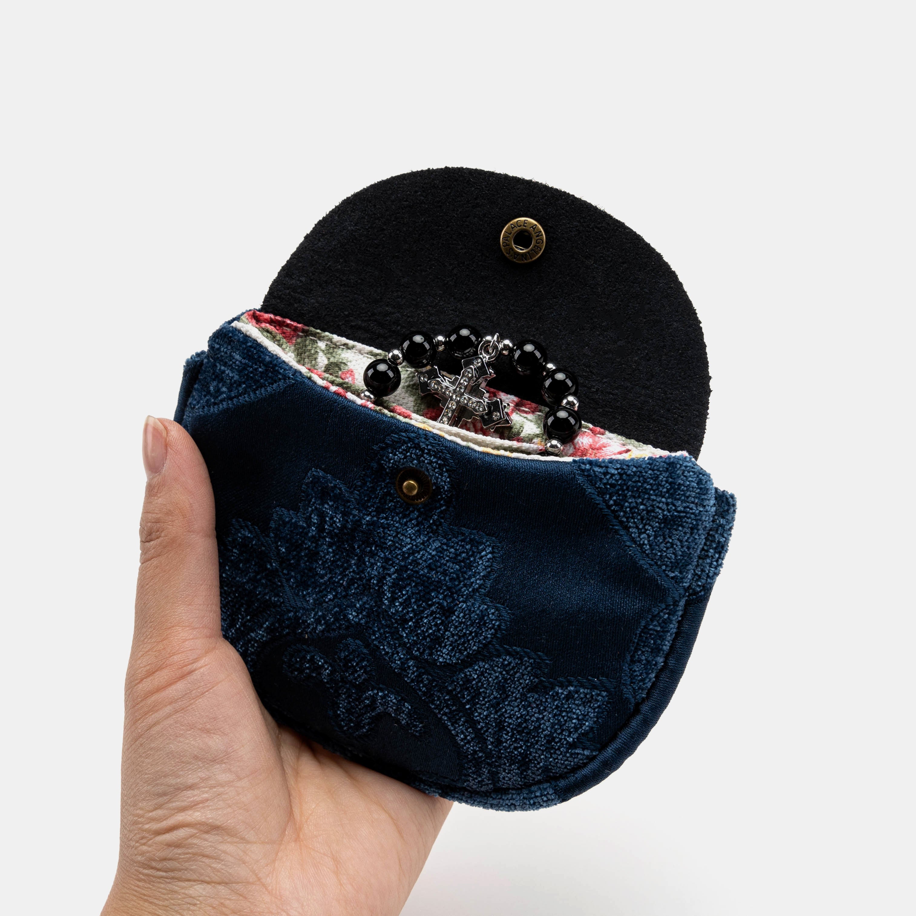 Queen Royal Blue Rosary Bag Carpetbag of America opening