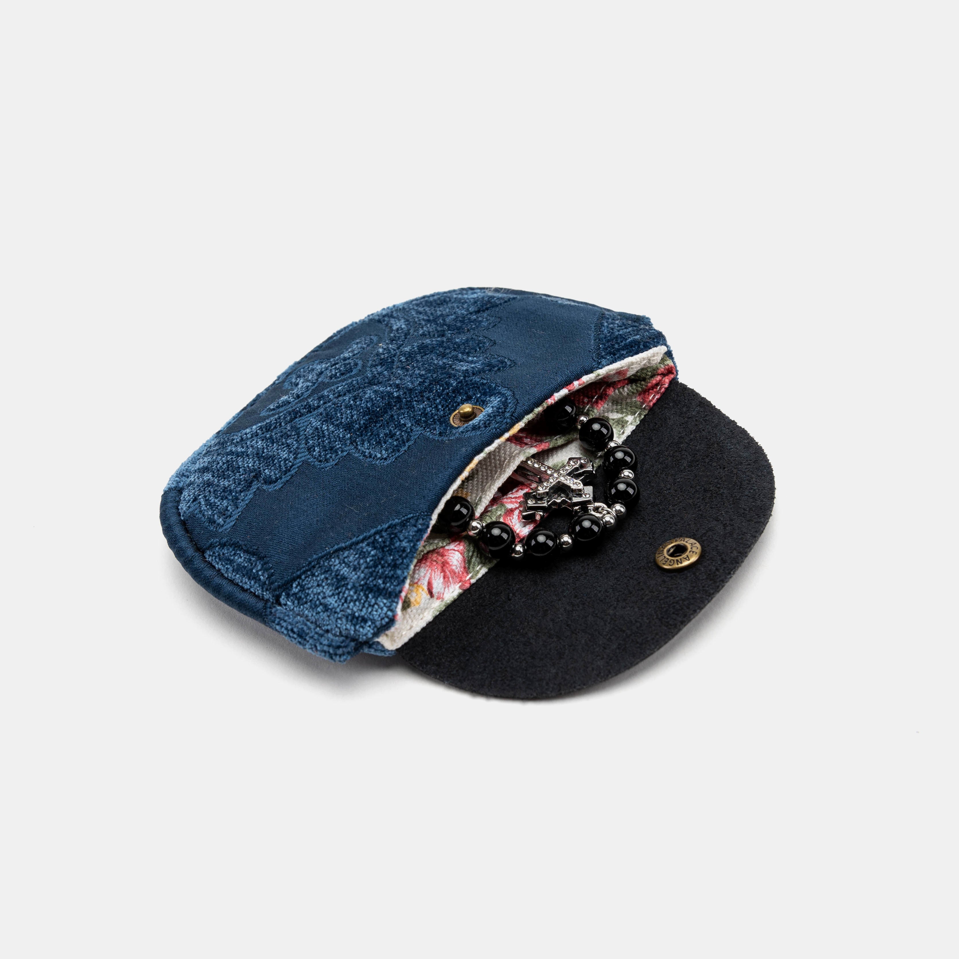 Queen Royal Blue Rosary Bag Carpetbag of America in use