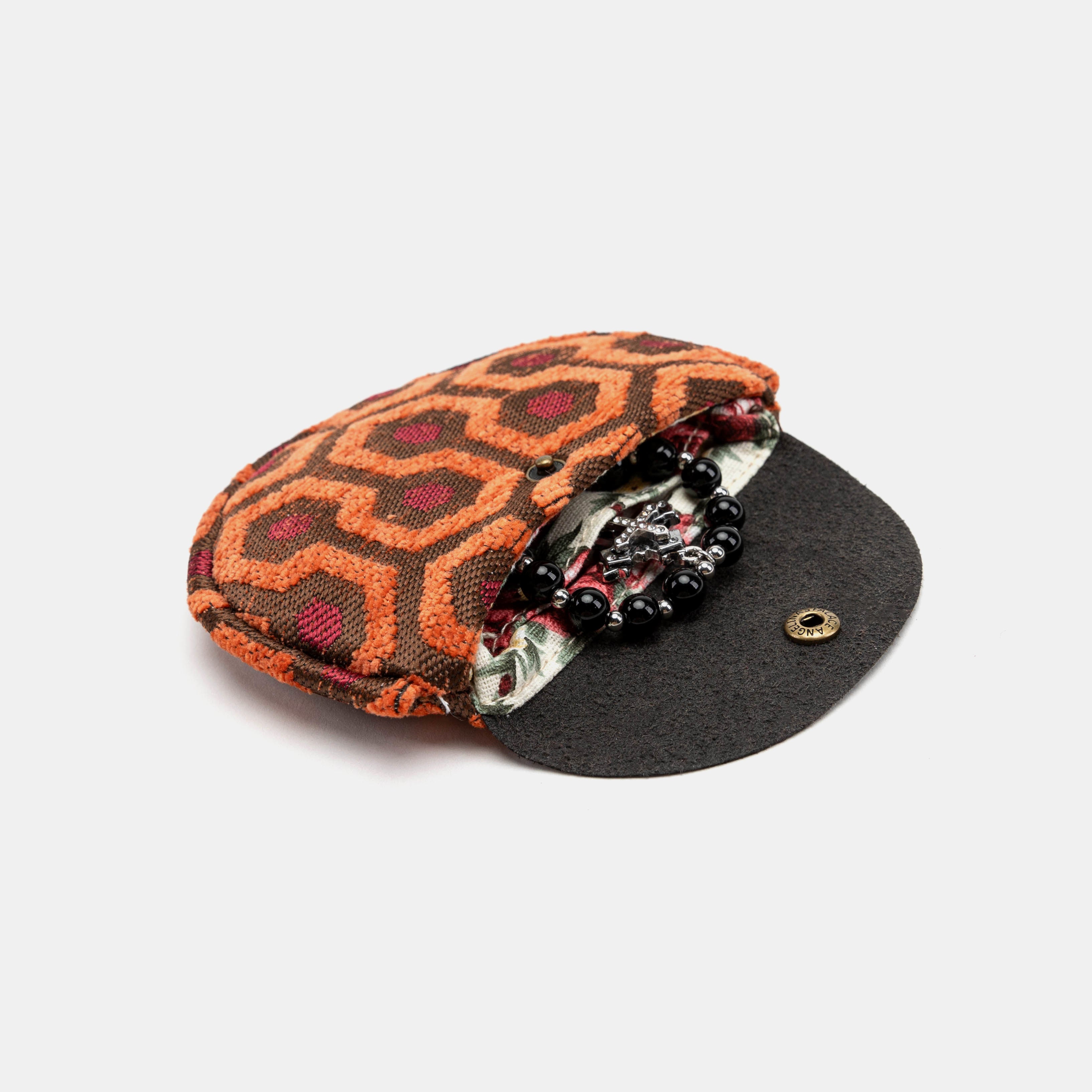 "The Shining" Overlook Hotel Rosary Bag Carpetbag of America in use