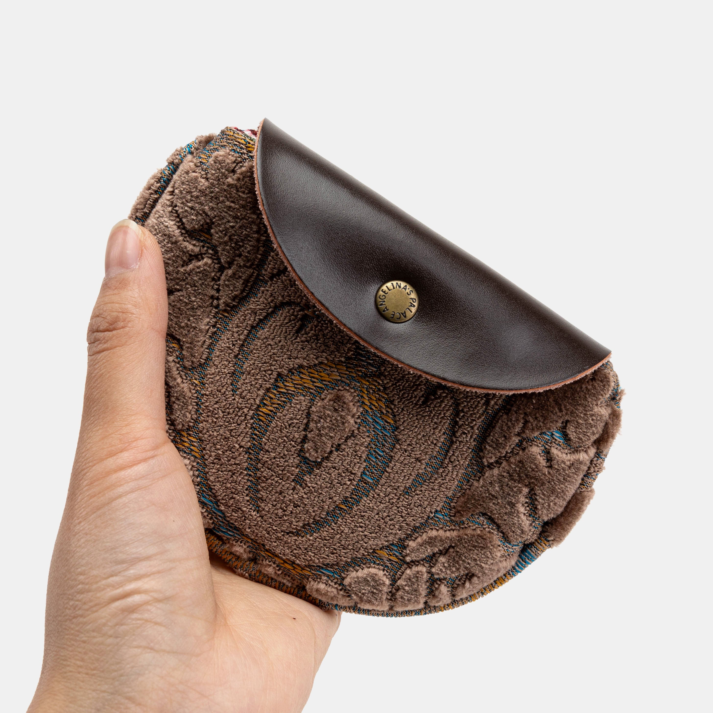 Burnout Velvet Camel Rosary Bag Carpetbag of America closing