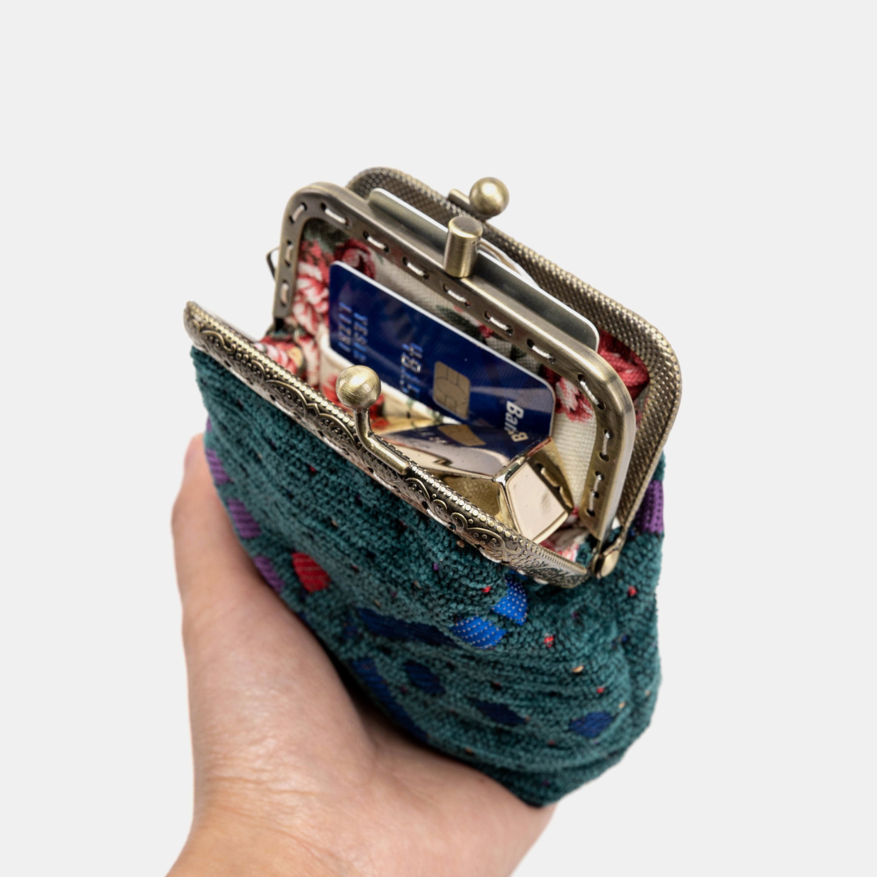 PDX Portland Airport Double Kiss Clasp Coin Purse holding