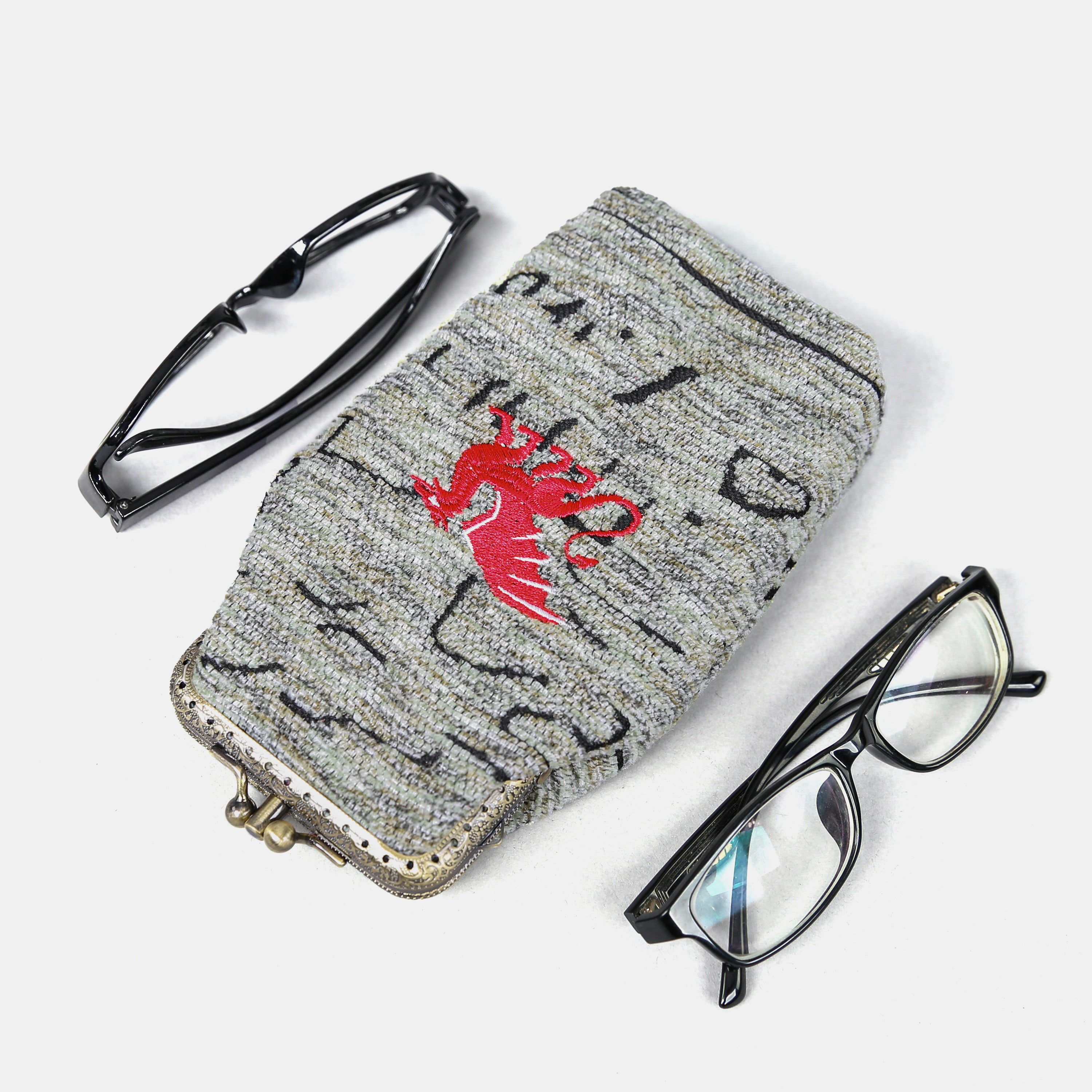 Here Be Dragons Carpet Eyeglasses Case Carpetbag of America with glasses