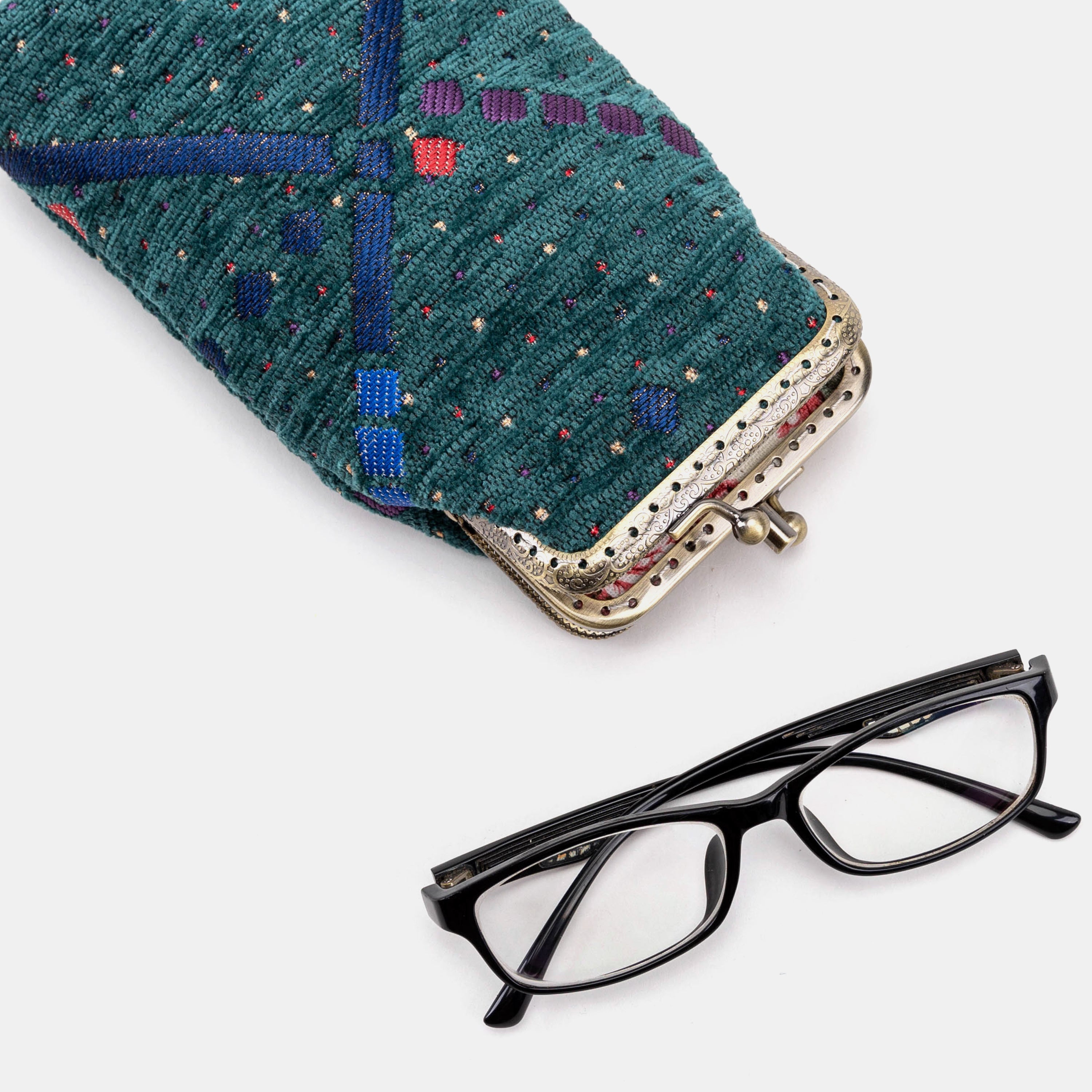 PDX Portland Airport Carpet Eyeglasses Case Carpetbag of America USAGE