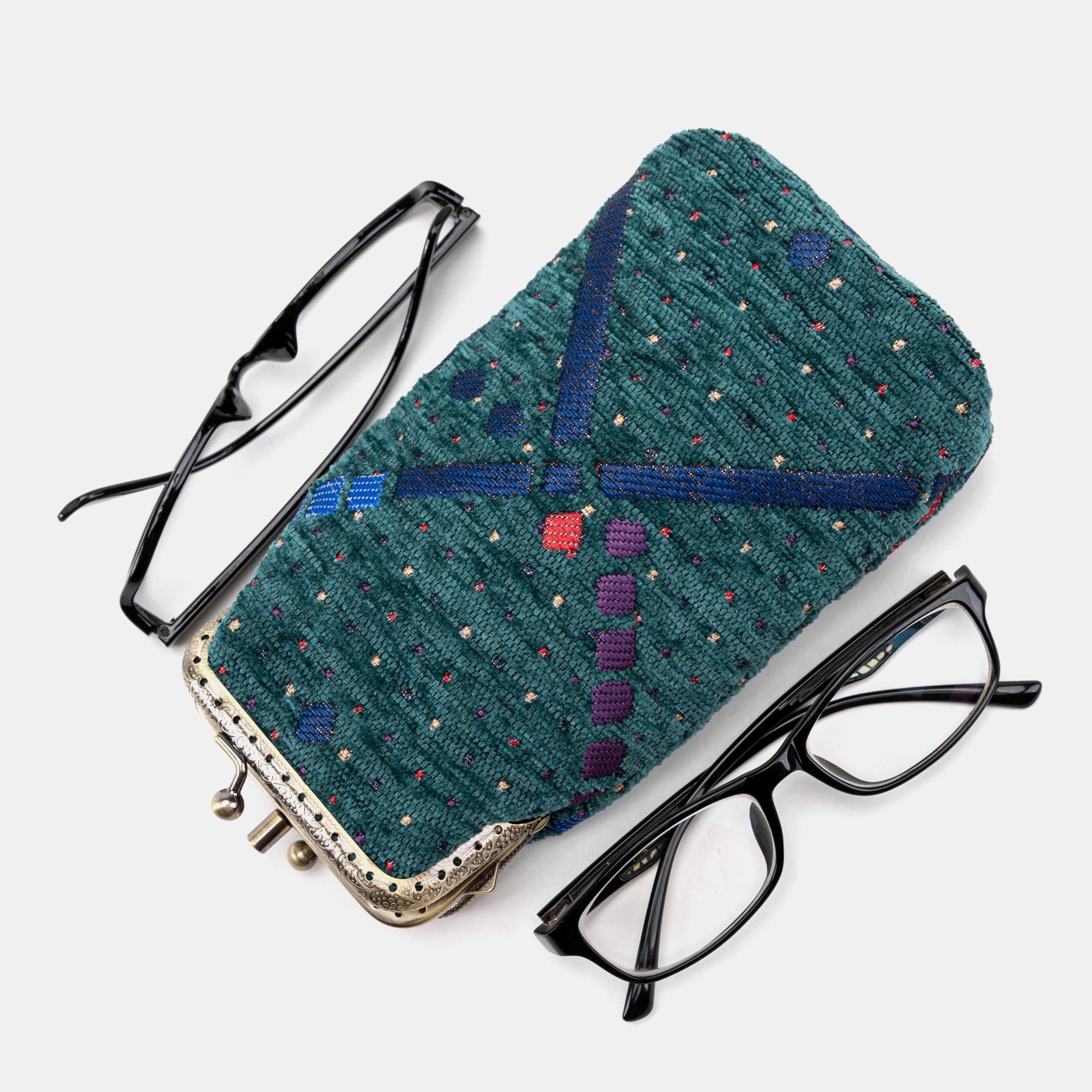 PDX Portland Airport Carpet Eyeglasses Case Carpetbag of America LAY FLAT