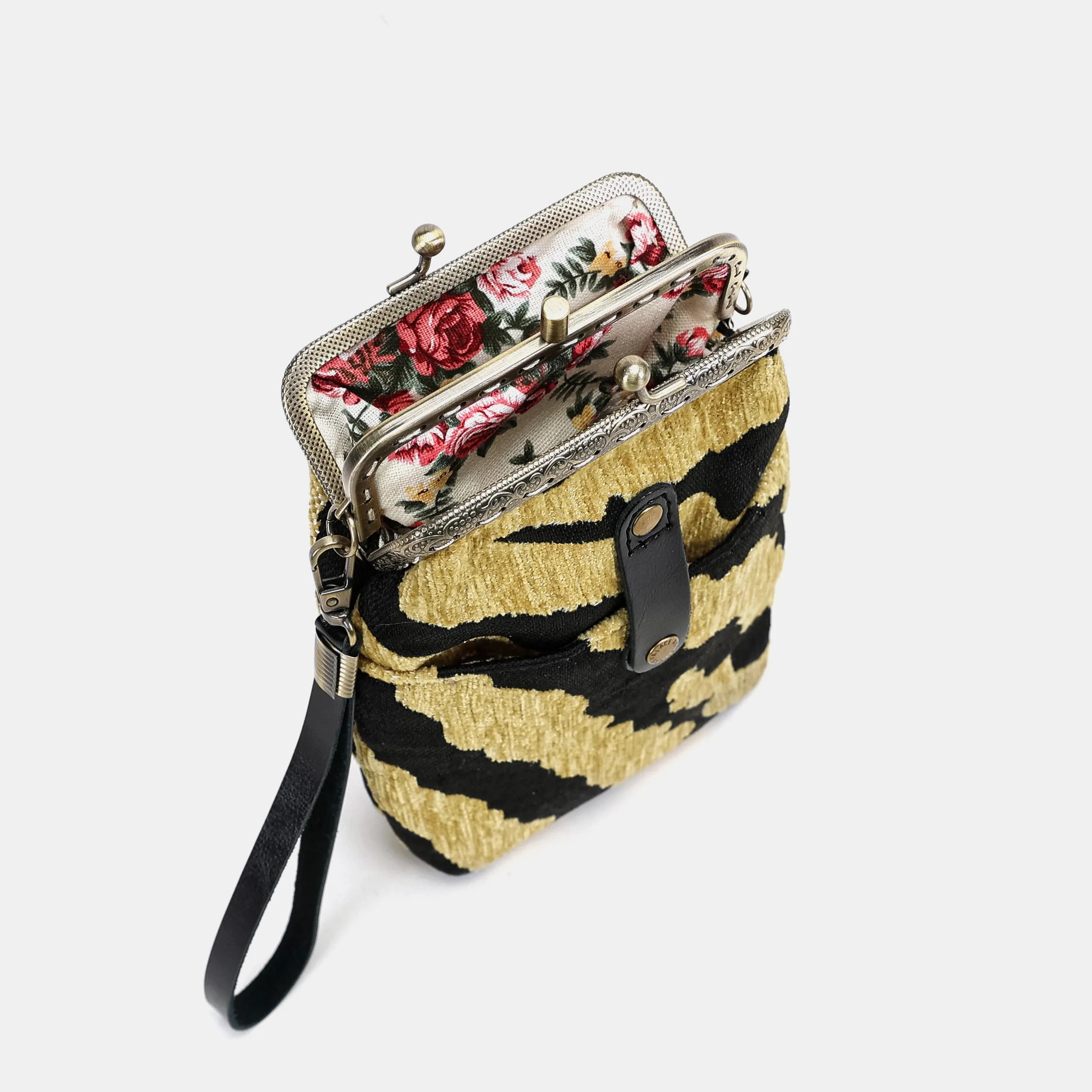 Tiger Stripe Carpet Phone Case Carpetbag of America inside