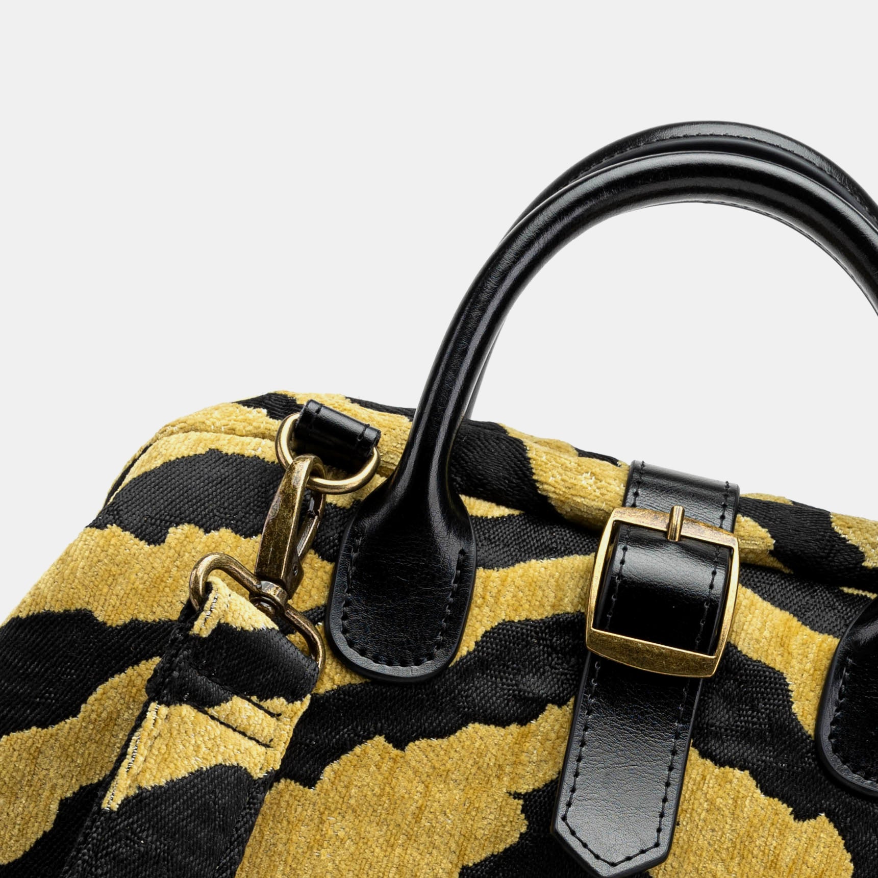 Zebra Daffodil Carpet Laptop Backpack Carpetbag of America  buckle