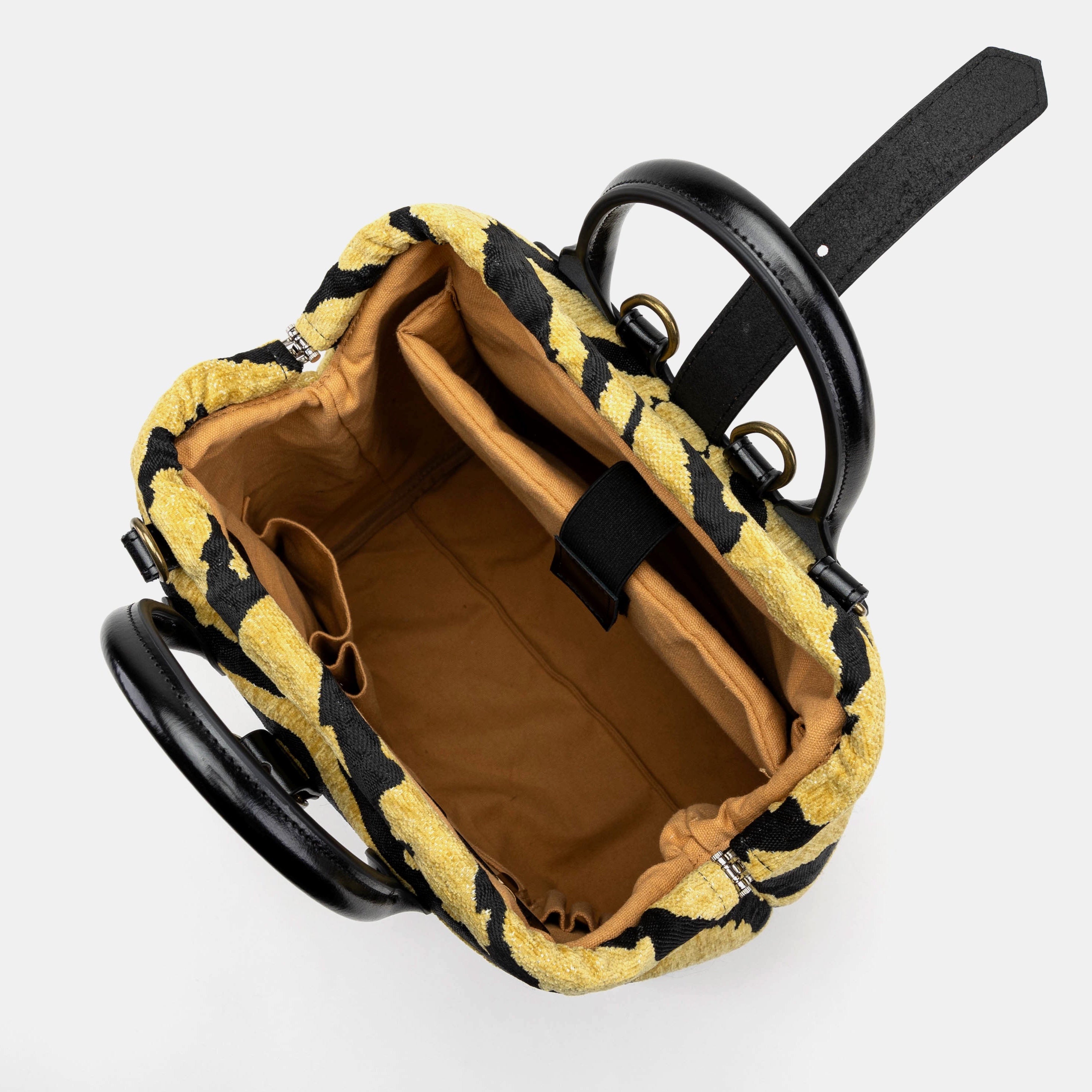 Zebra Daffodil Carpet Laptop Backpack Carpetbag of America inside