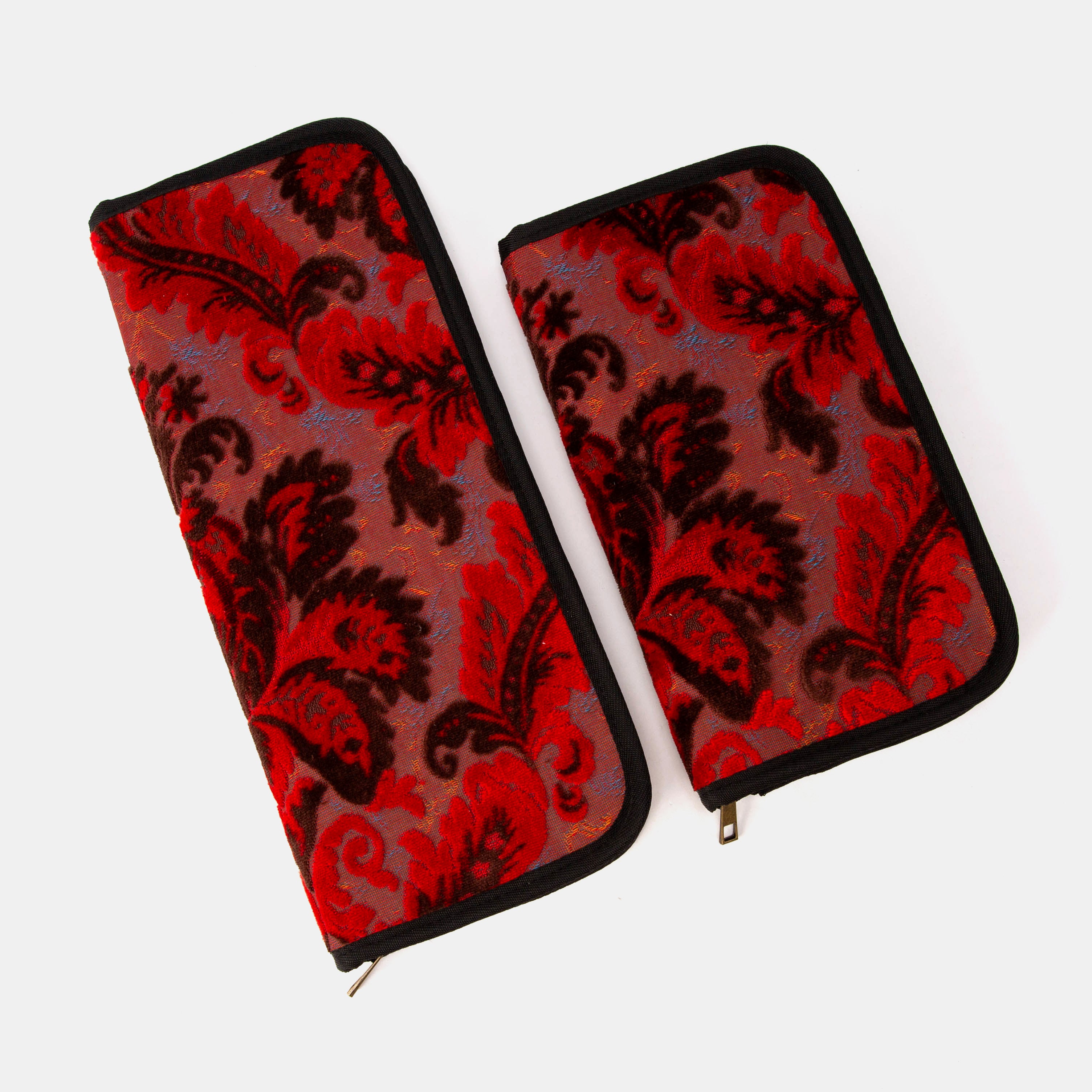 Burnout Velvet Revival Scarlet Carpet Needle Case