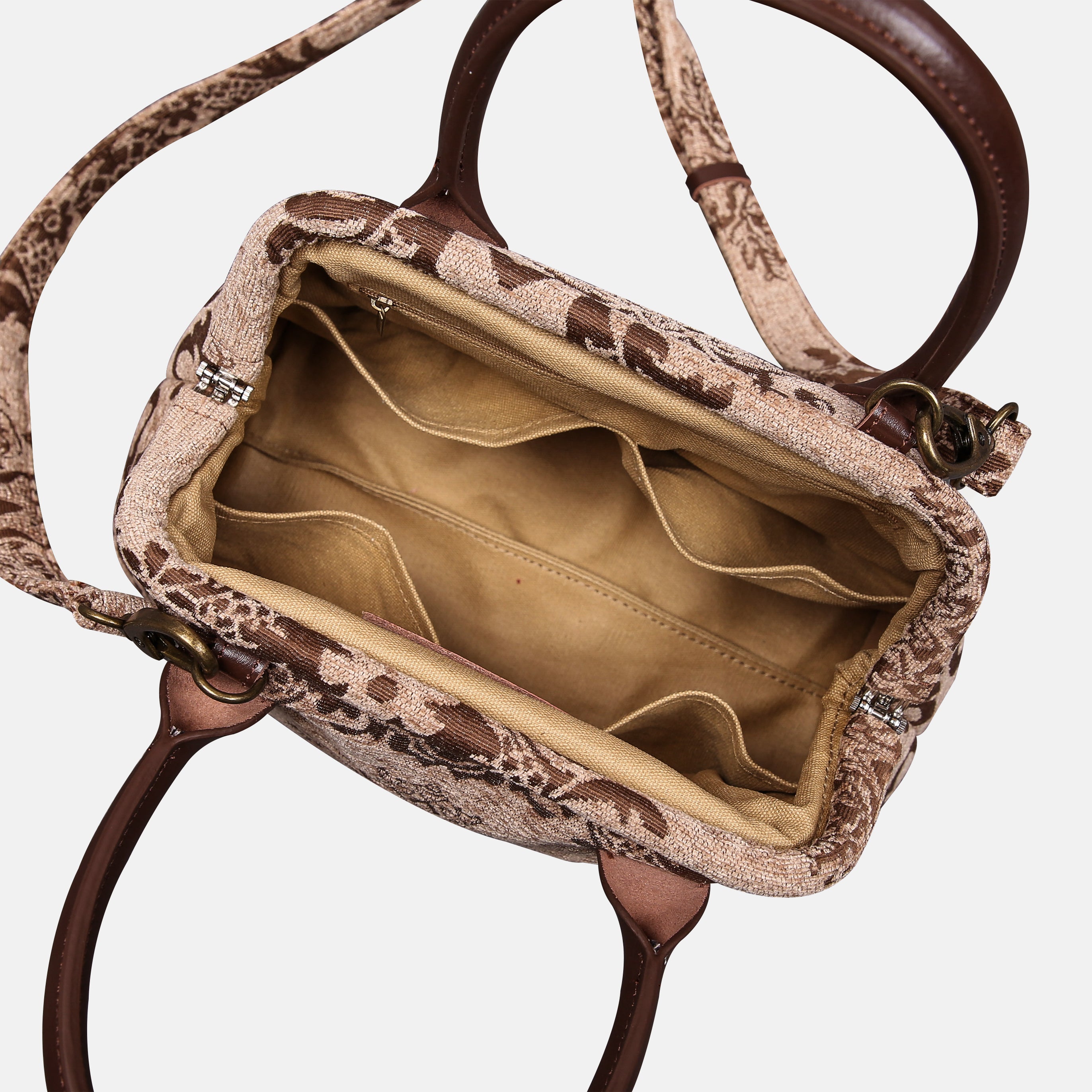 Griccia Camel Carpet Satchel Carpetbag of America inside