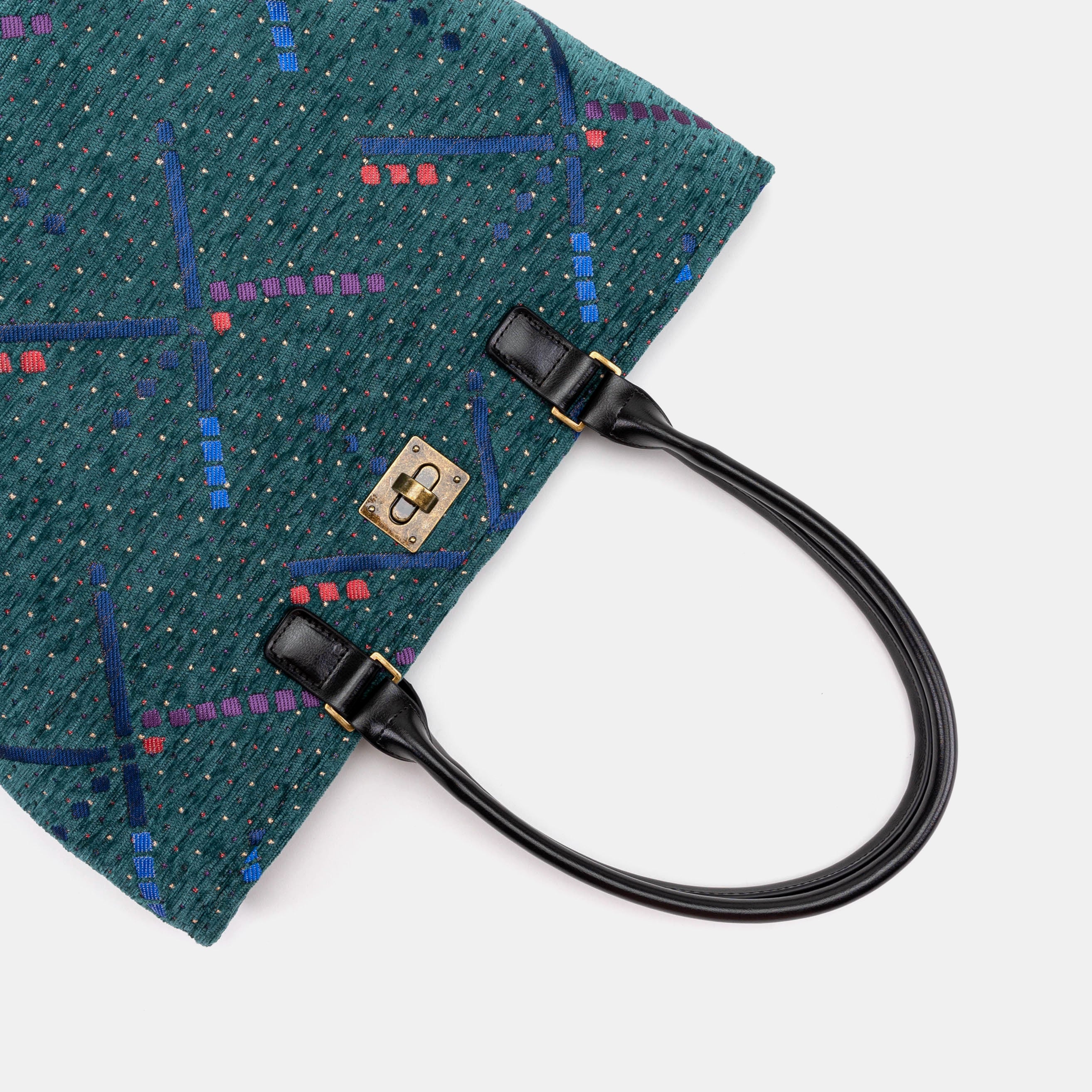 PDX Portland Airport Tote Shopper Carpetbag lay flat