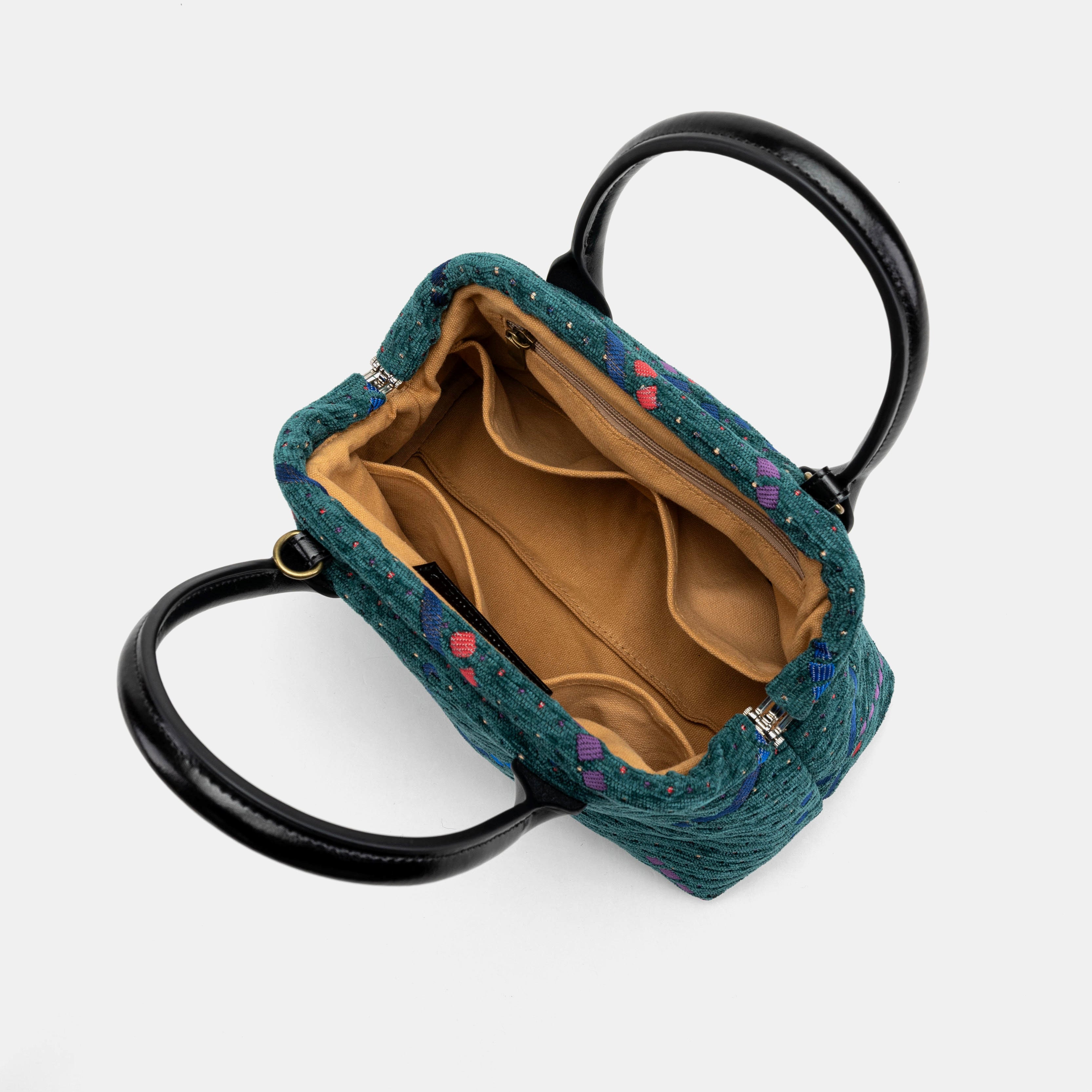 PDX Portland Airport Carpet Satchel inside