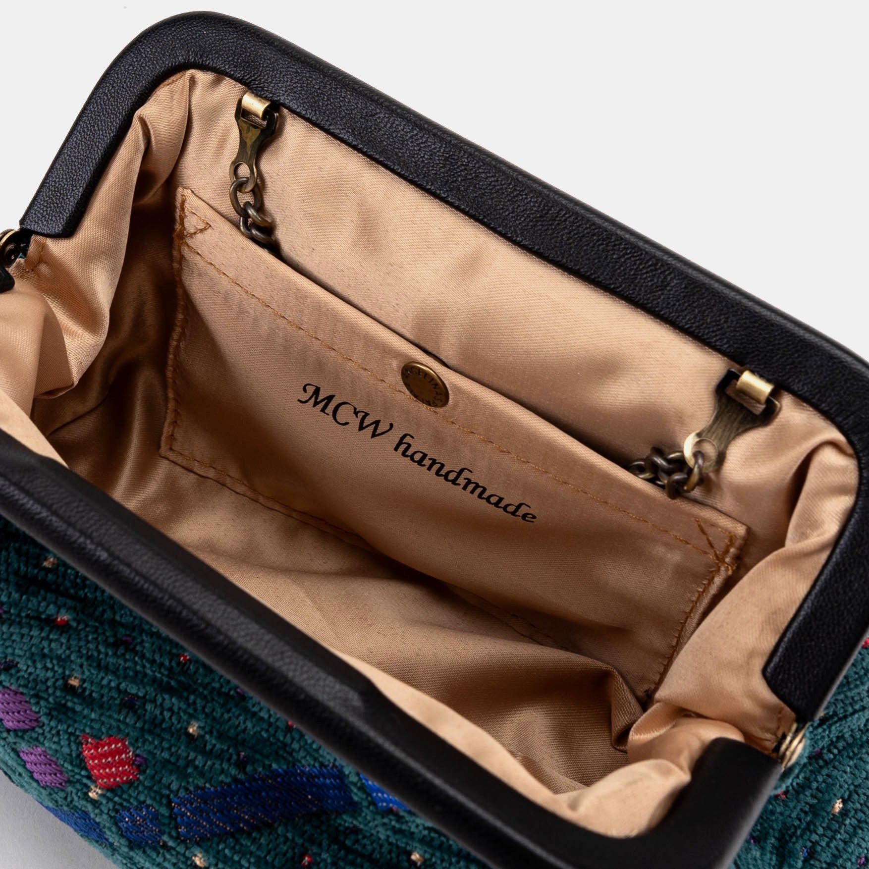 PDX Portland Airport Evening Bag Clutch Carpetbag of America logo