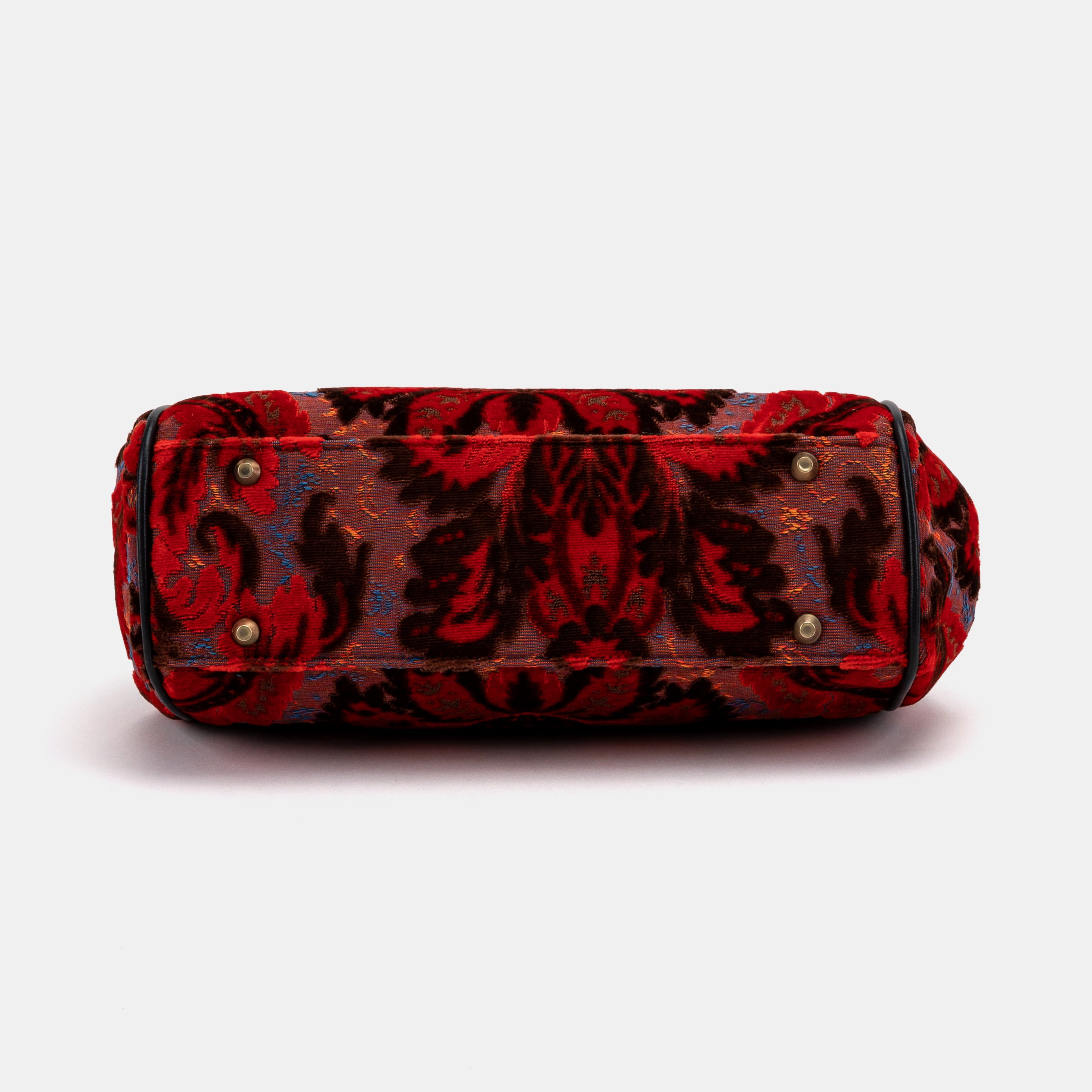Burnout Velvet Revival Scarlet Alma Shoulder Bag Carpet Bag of America bottom