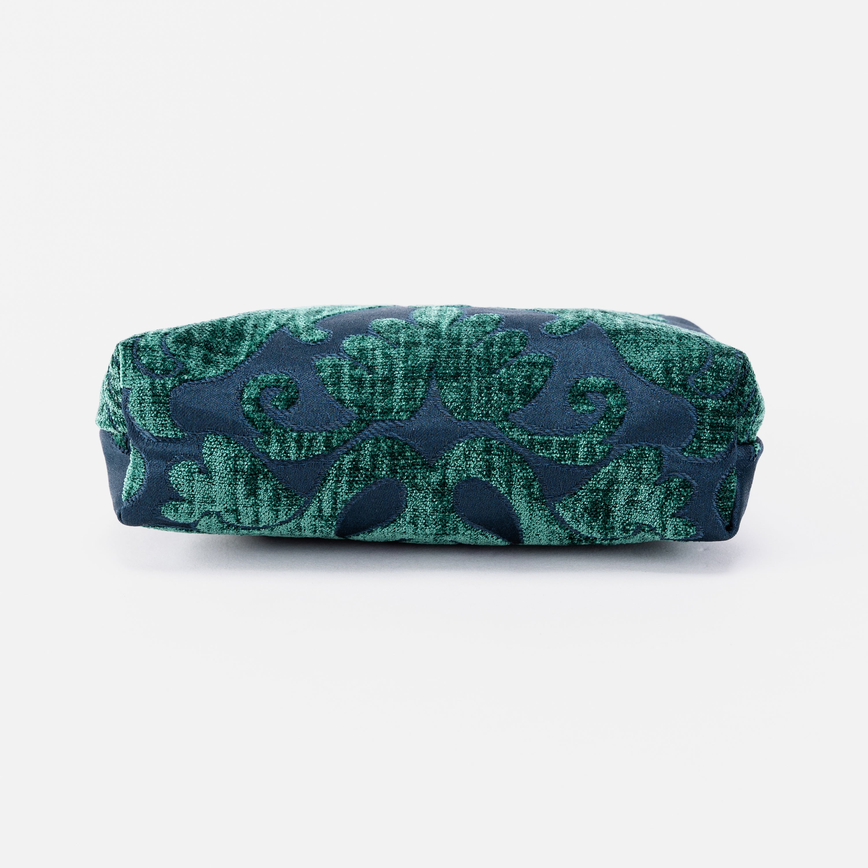 Queen Hunter Green Alma Evening Clutch Carpet Bag bottom