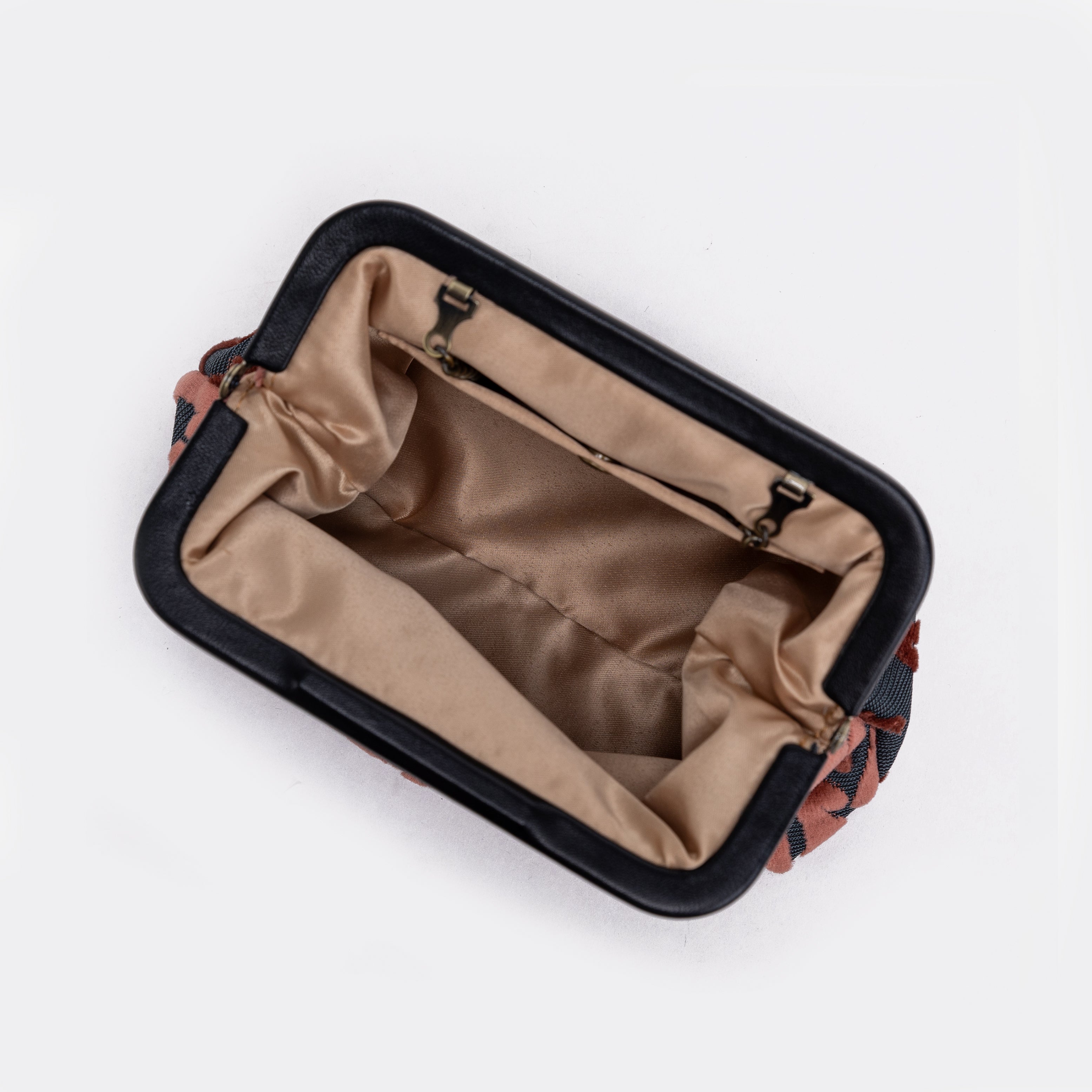 Burnout Velvet St Tropez Scuba Coral Alma Evening Clutch inside