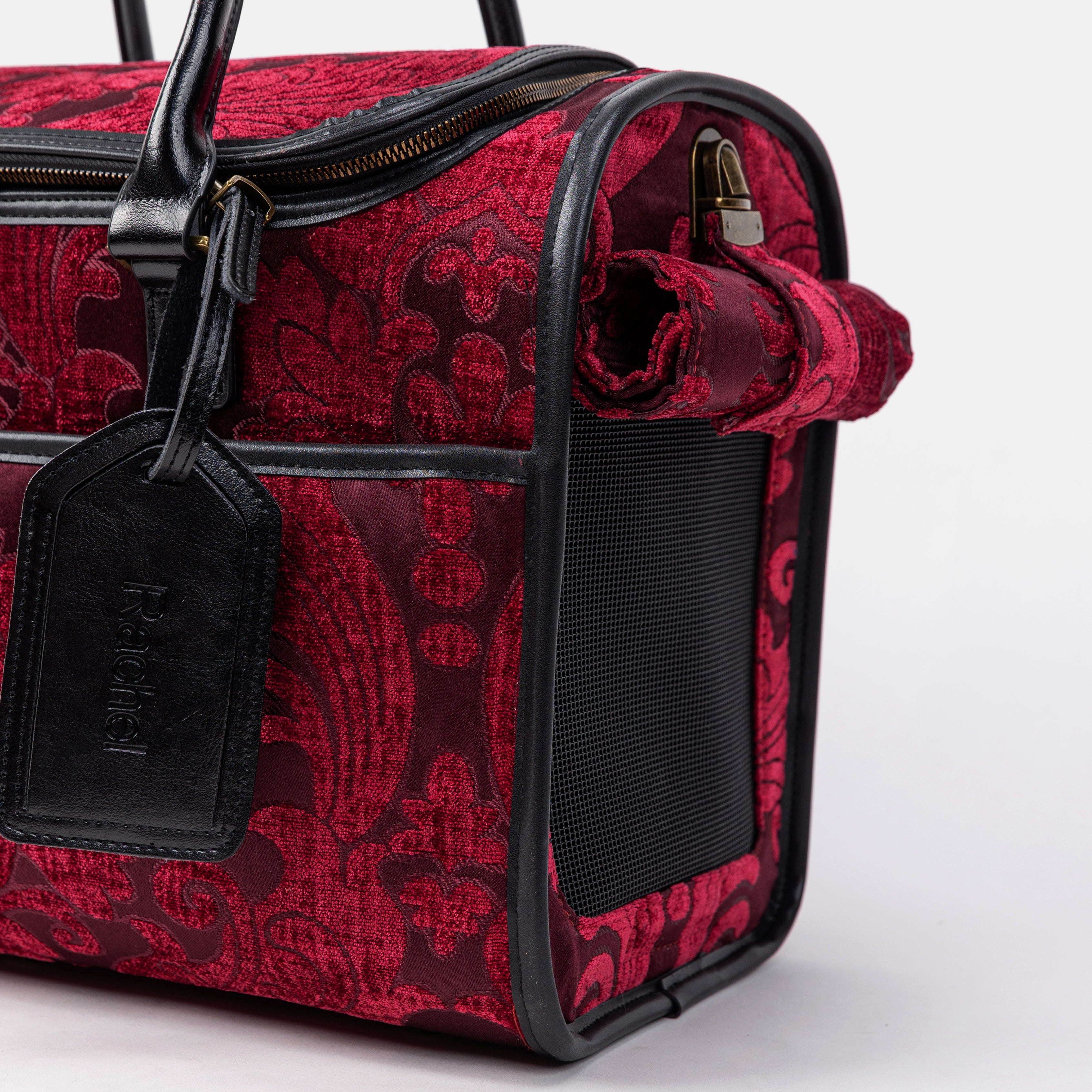 Travel Dog Carrier Bag Queen Wine Tag