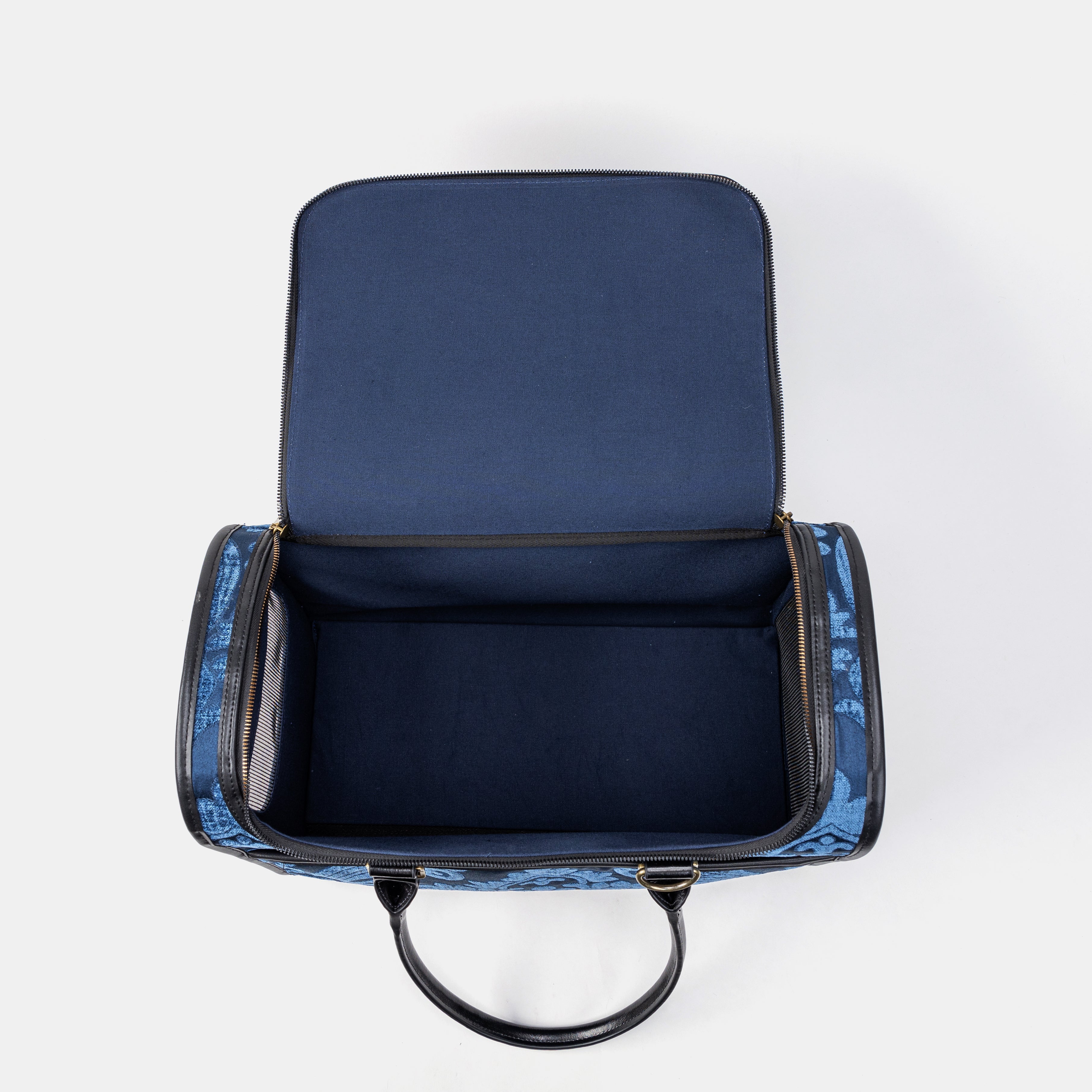 Travel Dog Carrier Bag Queen Royal Blue Inside