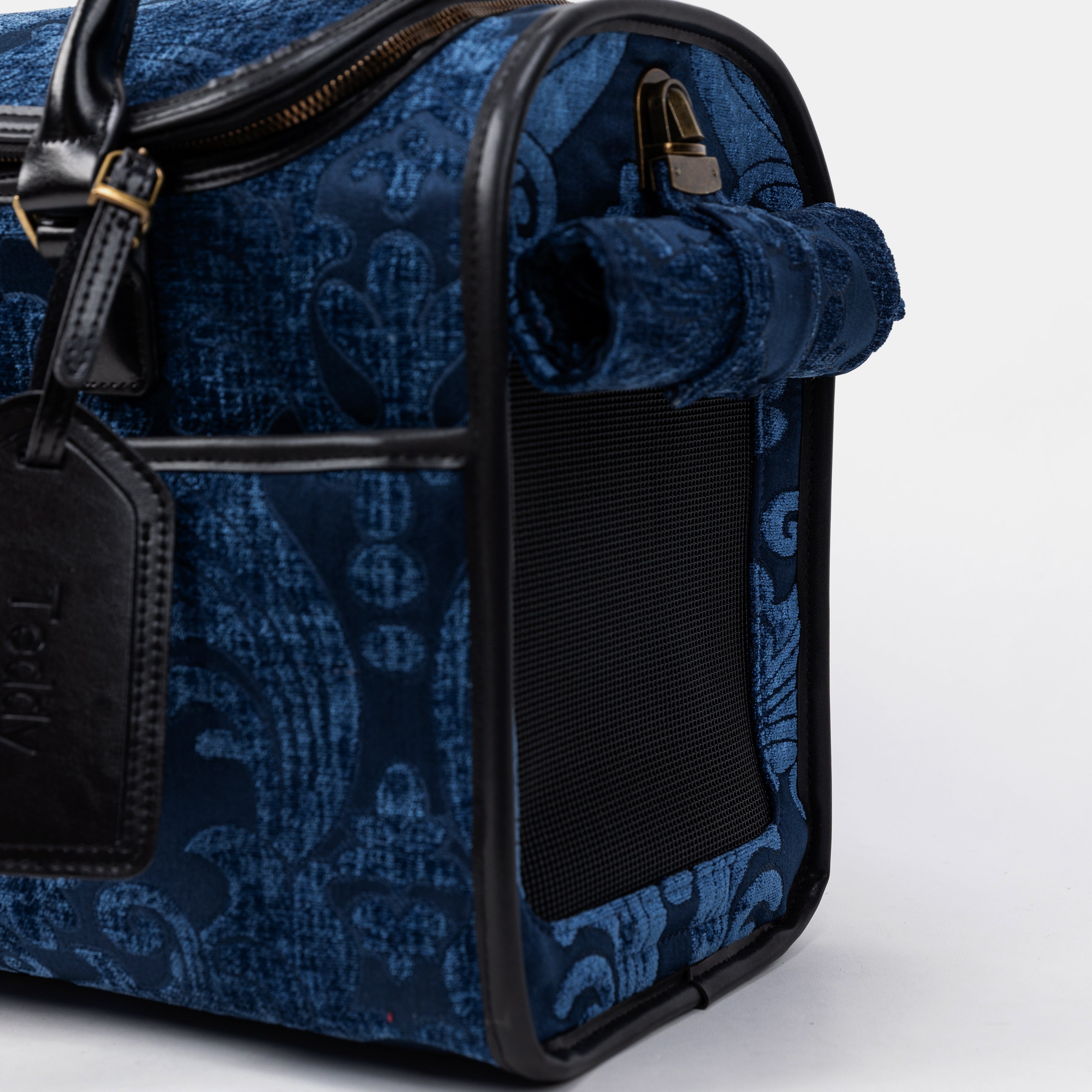 Travel Dog Carrier Bag Queen Royal Blue Tag