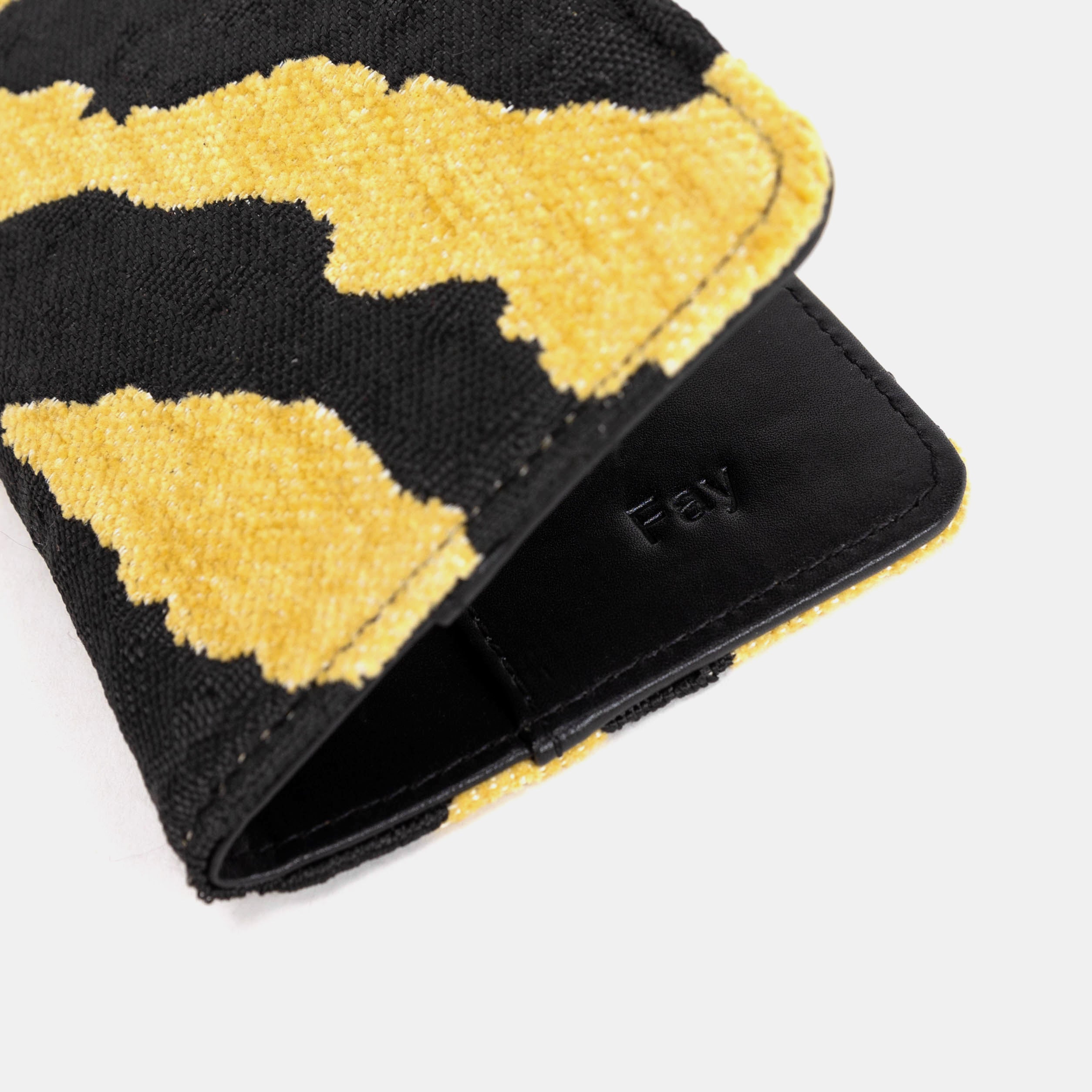 Zebra Daffodil Checkbook Cover