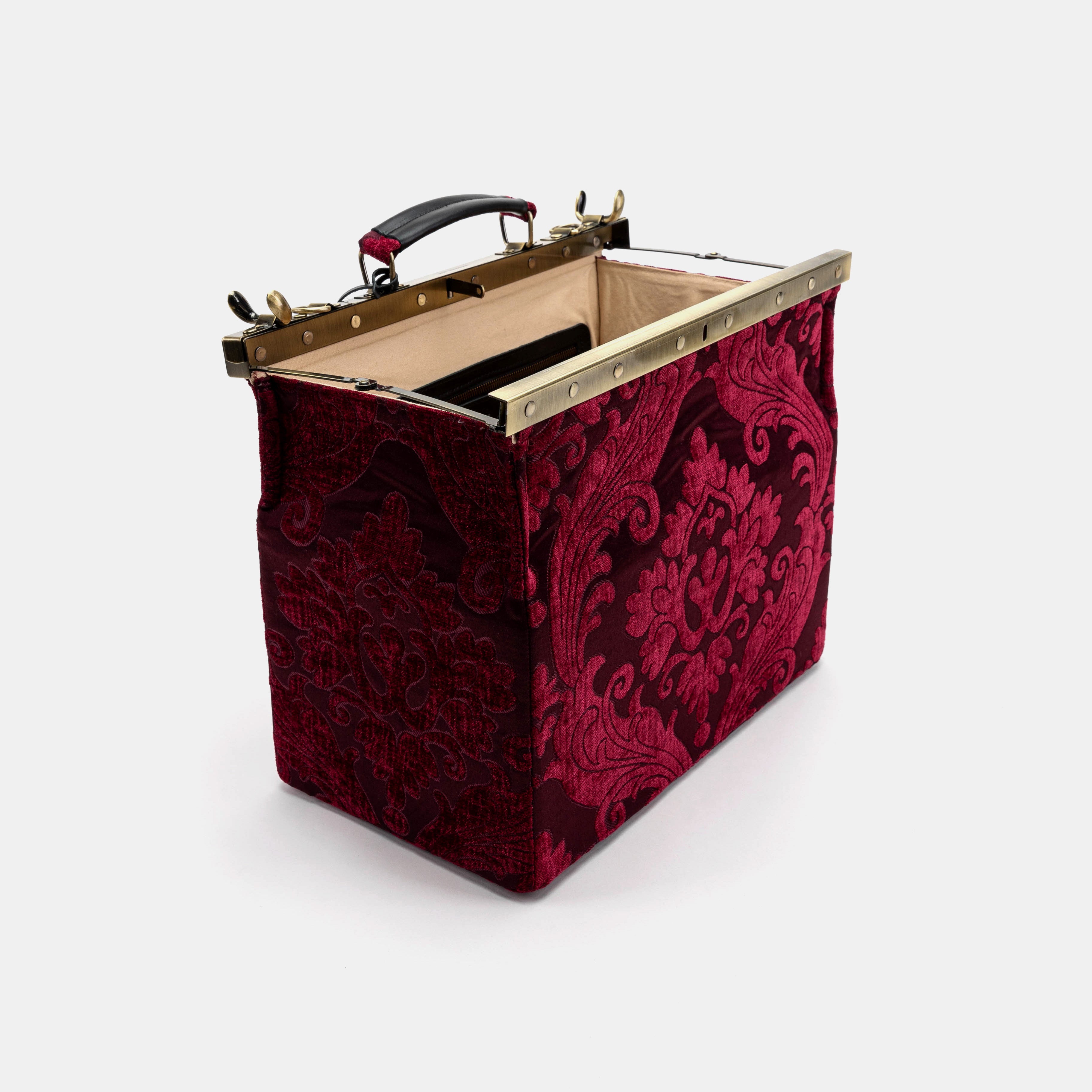 Queen Wine Genevieve Carpet Gladstone Bag open standing