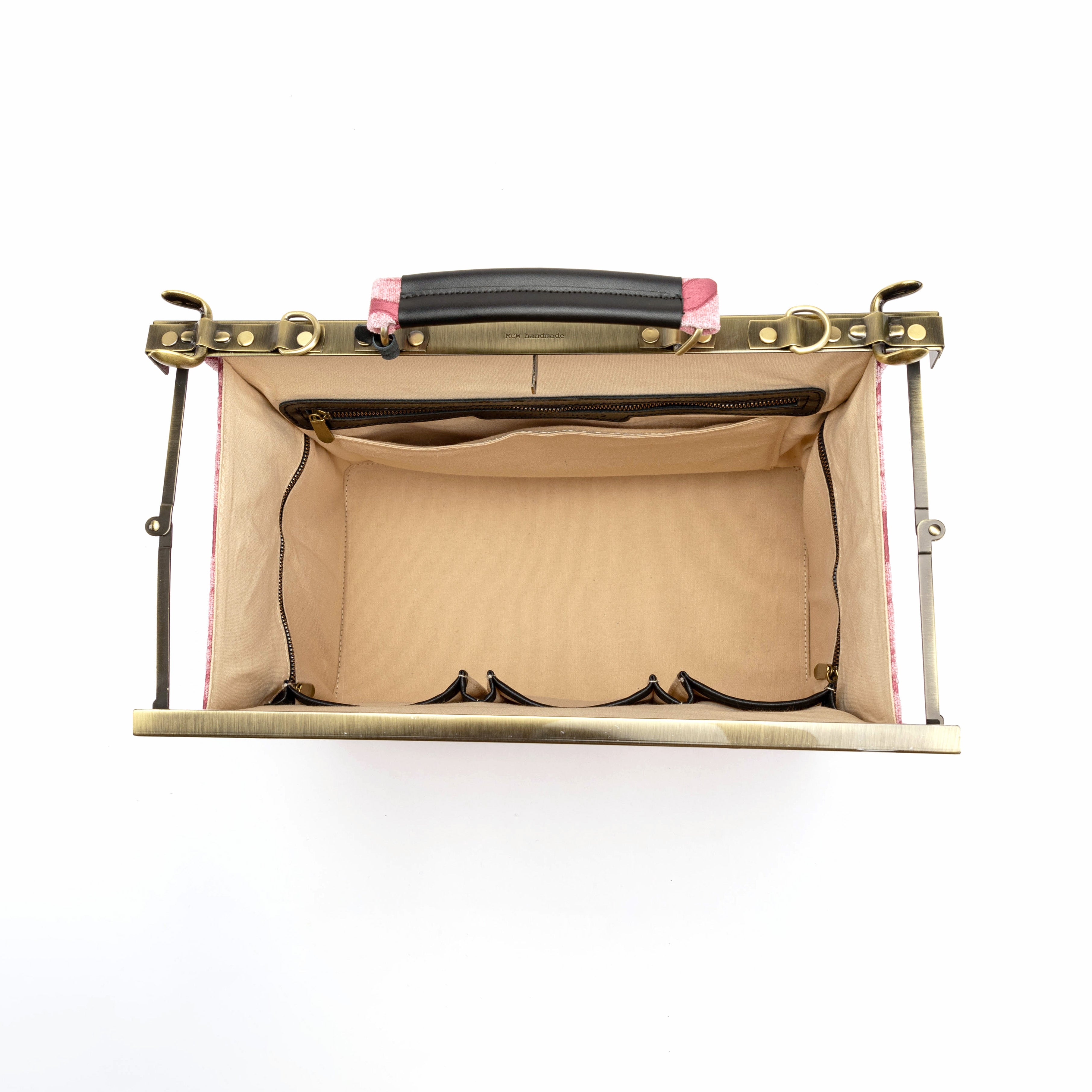 Queen Rose Pink Genevieve Carpet Gladstone Bag inside