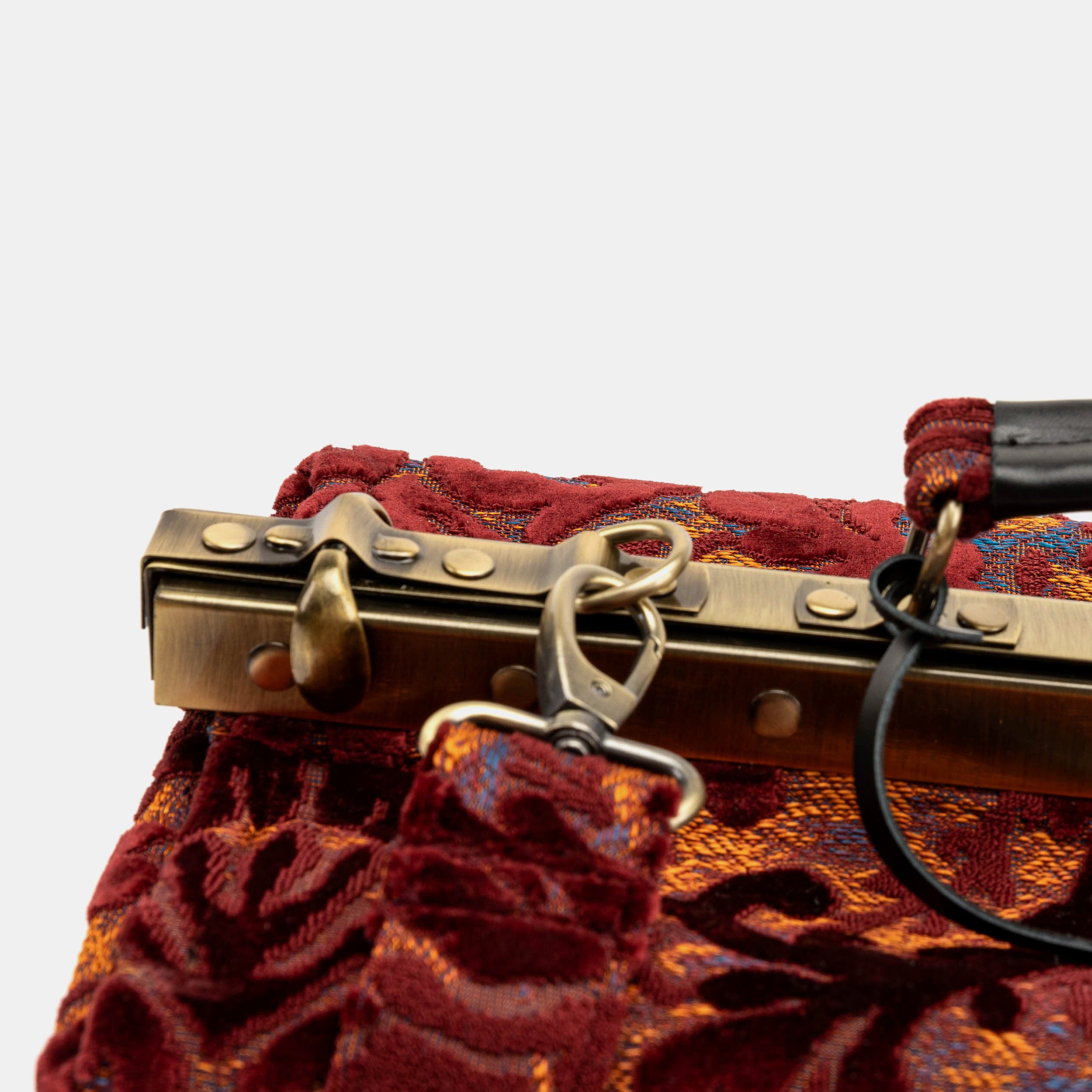 Burnout Velvet Wine Genevieve Carpet Gladstone Bag clasp