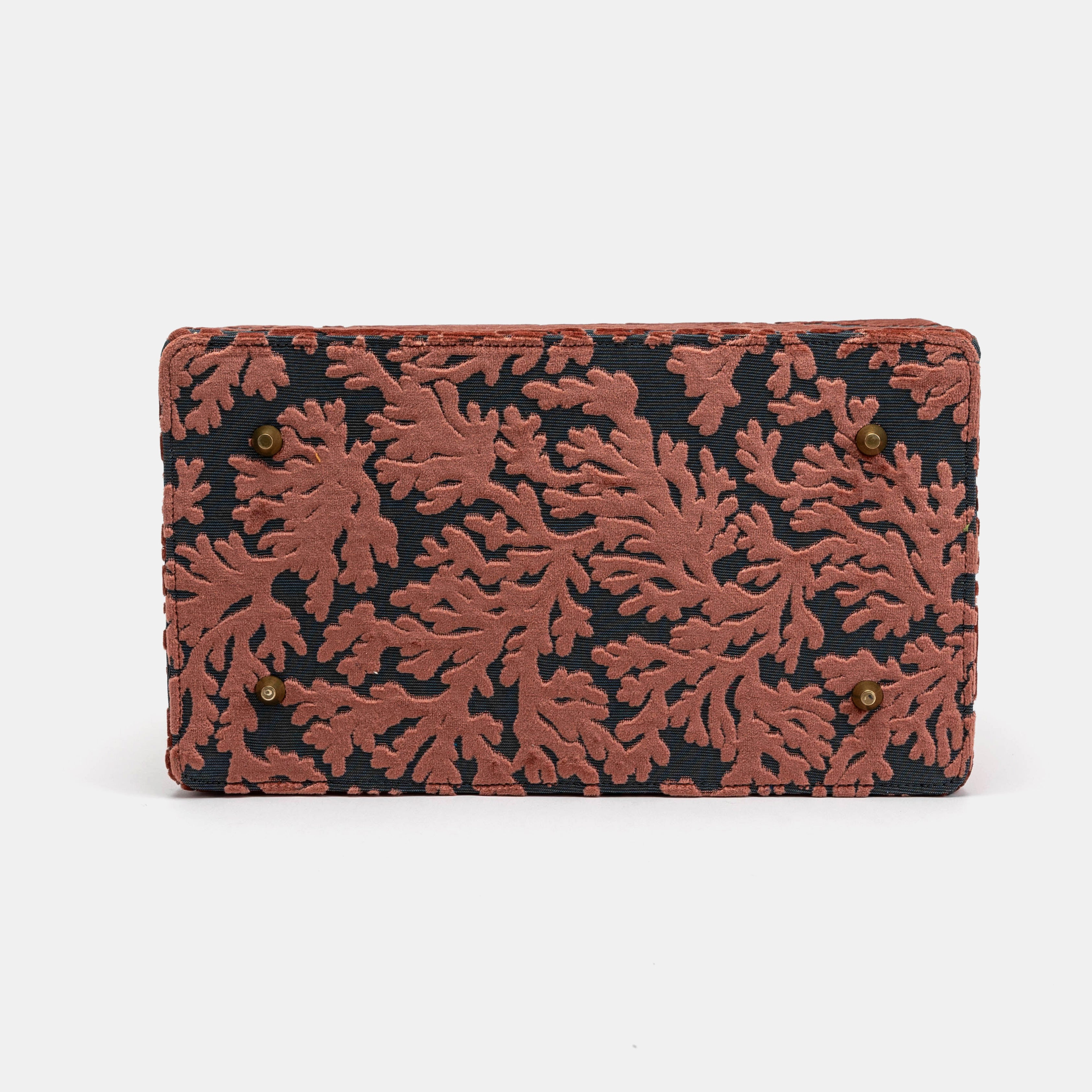 Gladstone Bag Carpet Doctor Bag Victorian Weekender Bag Shoulder Frame Bag Genevieve Burnout Velvet St Tropez Scuba Coral Carpetbagger Carpetbag of America bottom