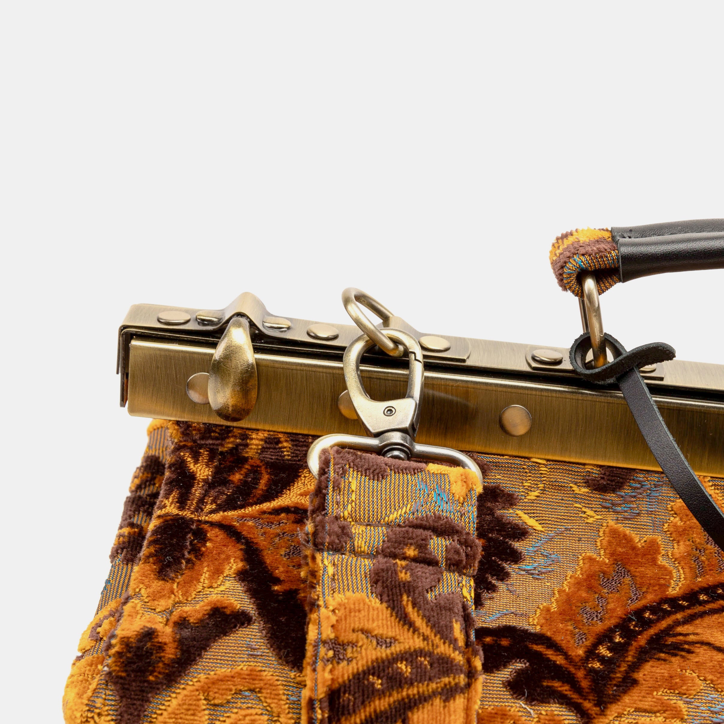 Gladstone Bag Carpet Doctor Bag Victorian Weekender Bag Shoulder Frame Bag Genevieve Burnout Velvet Revival Sienna Carpetbagger Carpetbag of America clasp