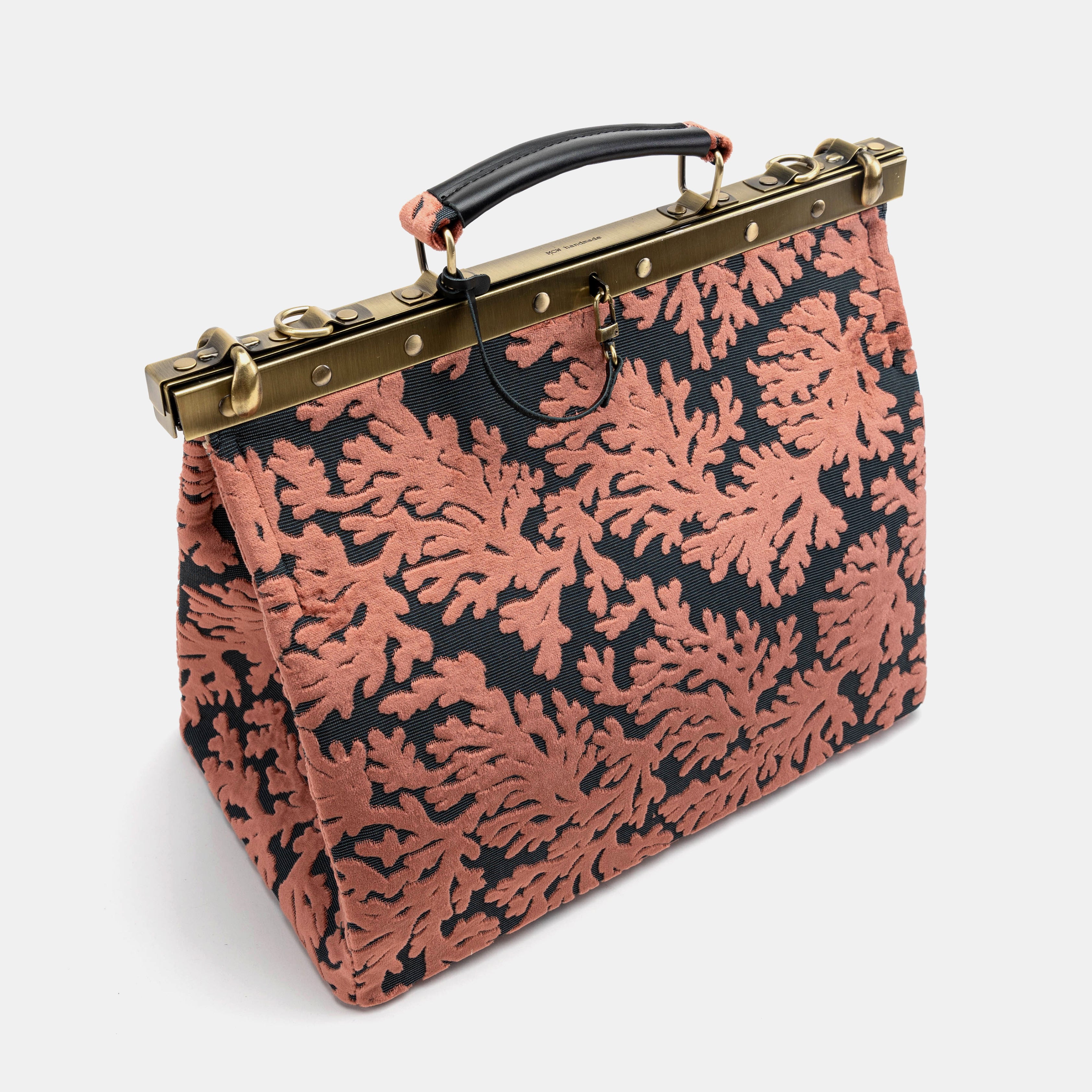 Gladstone Bag Carpet Doctor Bag Victorian Weekender Bag Shoulder Frame Bag Celine Burnout Velvet St Tropez Scuba Coral Carpetbagger Carpetbag of America front side