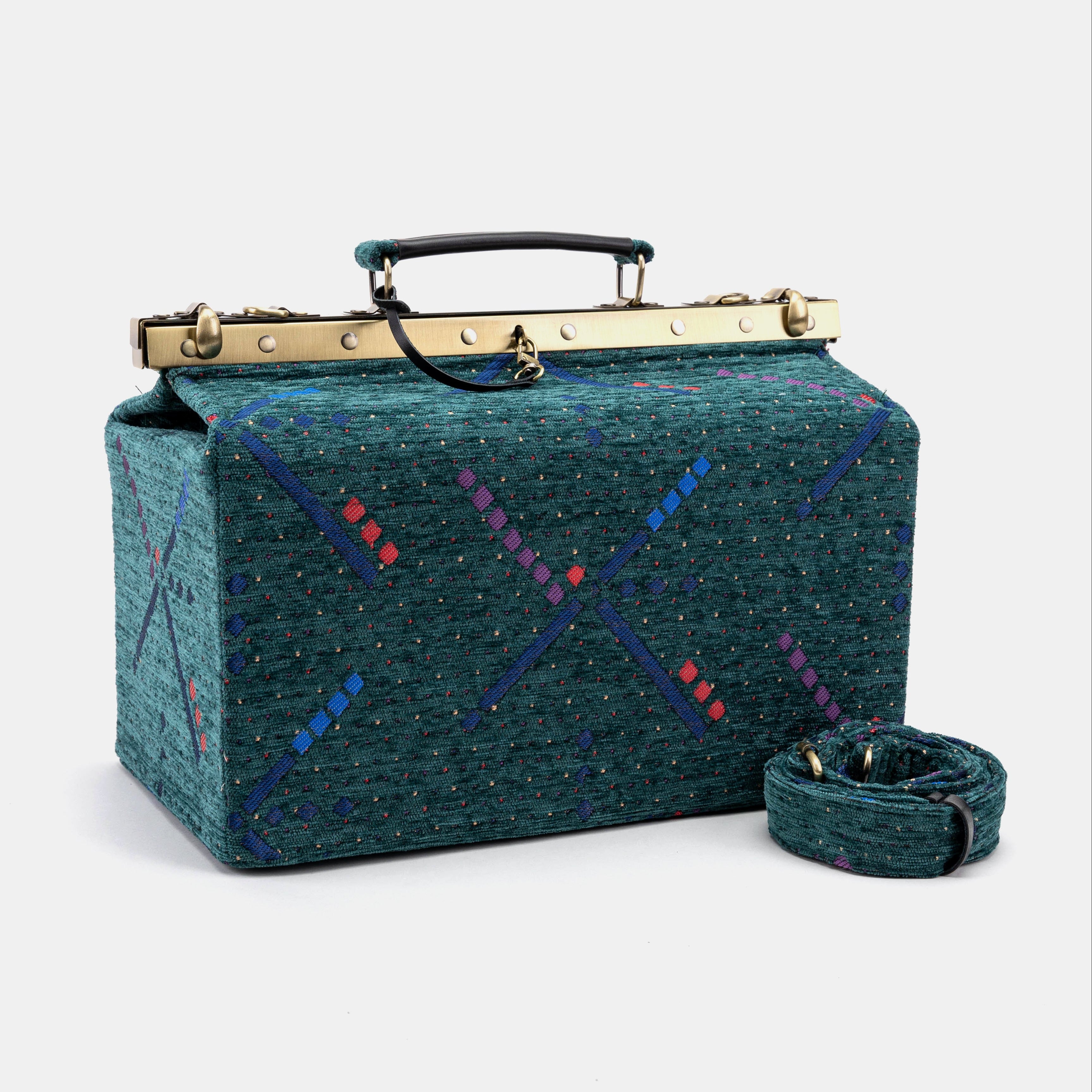 PDX Portland Airport Genevieve Carpet Gladstone Bag main
