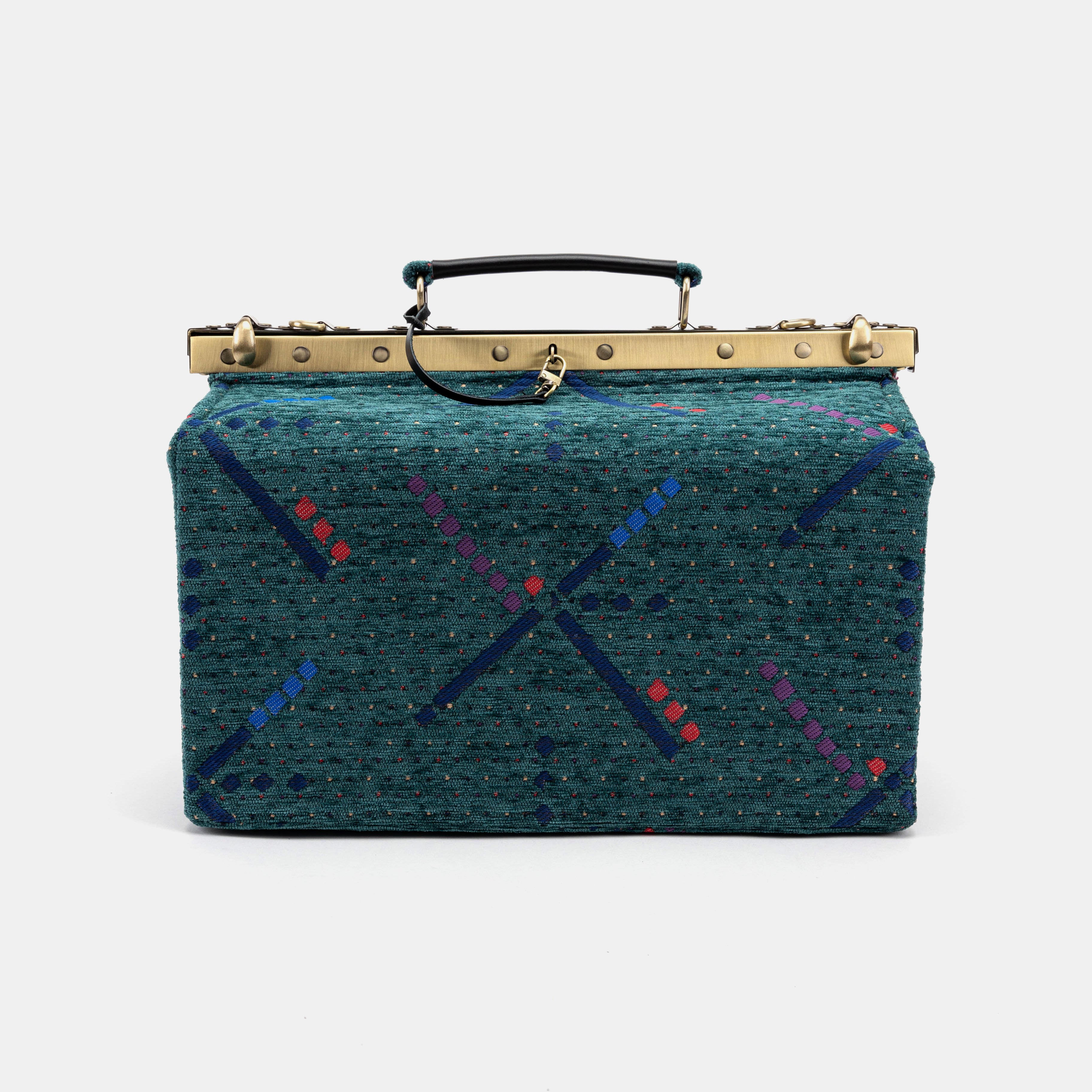 PDX Portland Airport Genevieve Carpet Gladstone Bag front