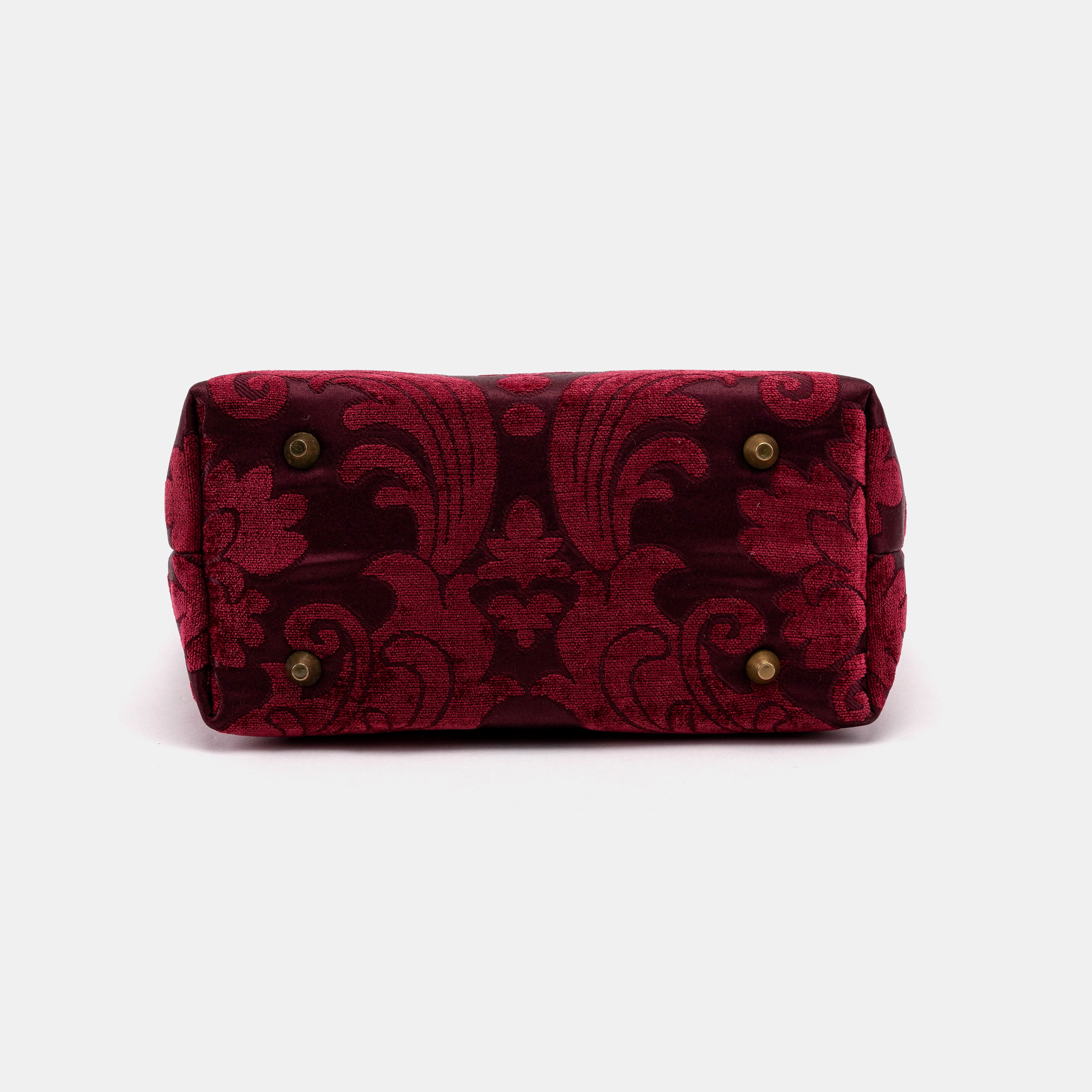 Queen Wine Everyday Tote bottom