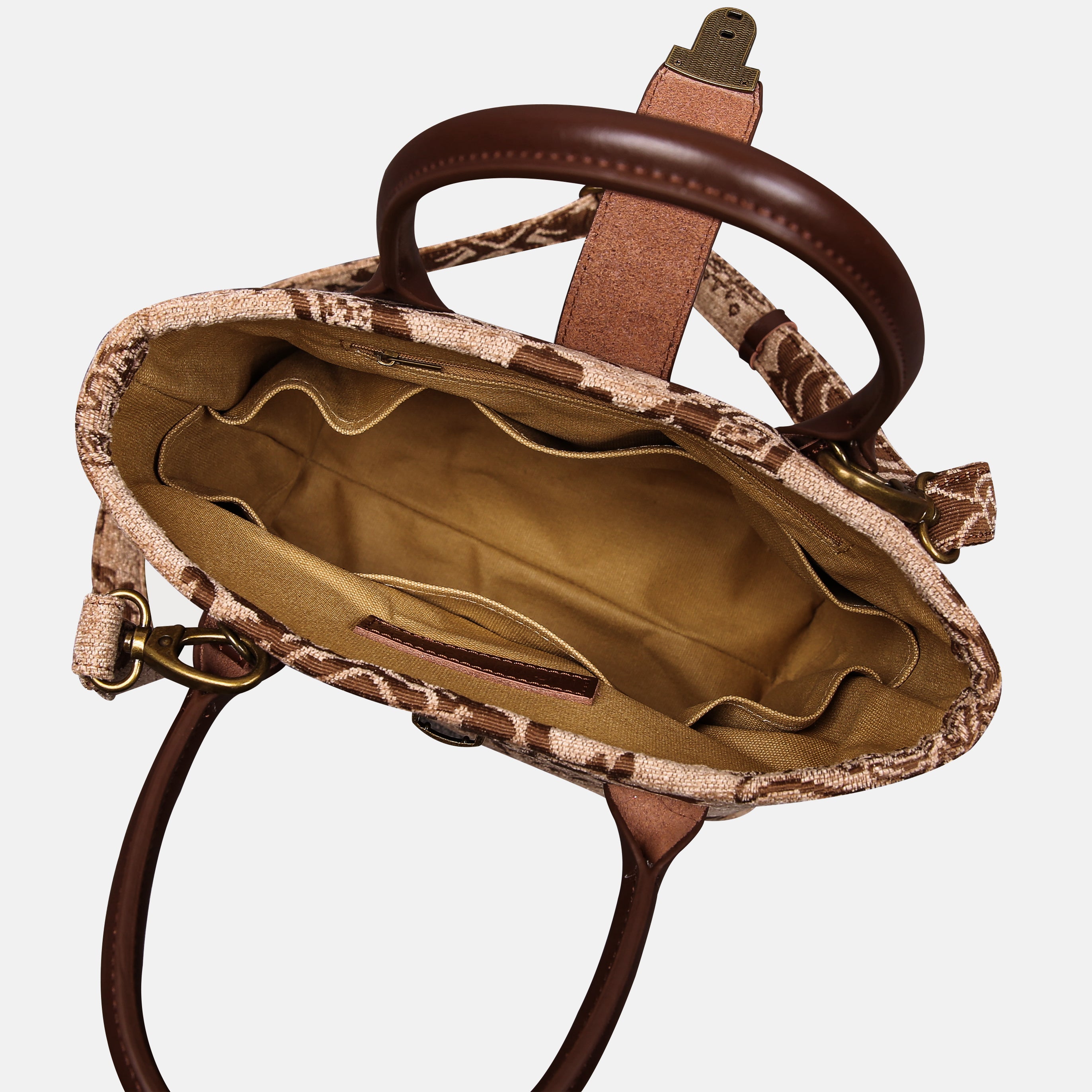 Griccia Camel Tuck Lock Carpet Satchel Carpetbag of America inside