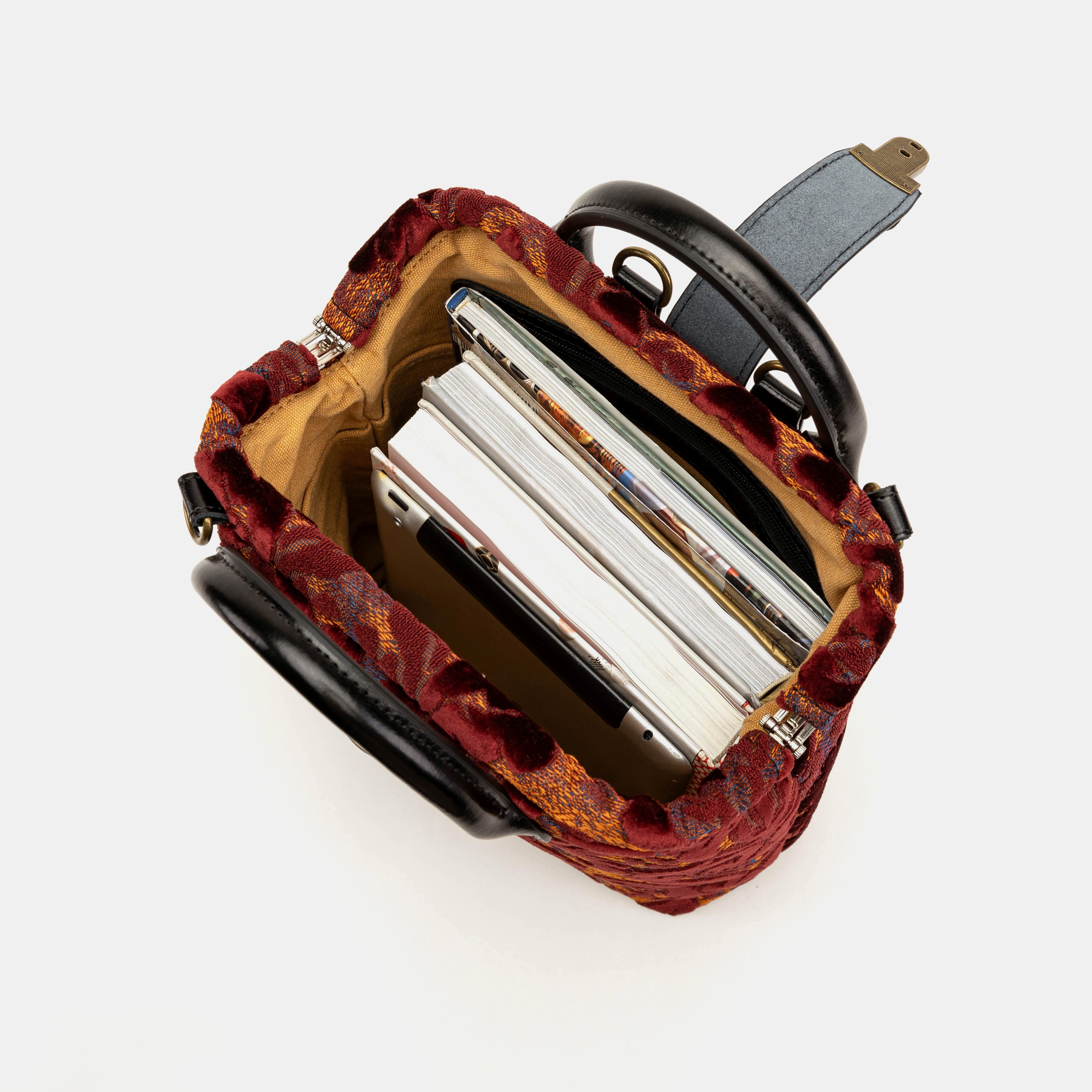 Everyday Backpack Burnout Velvet Wine in use