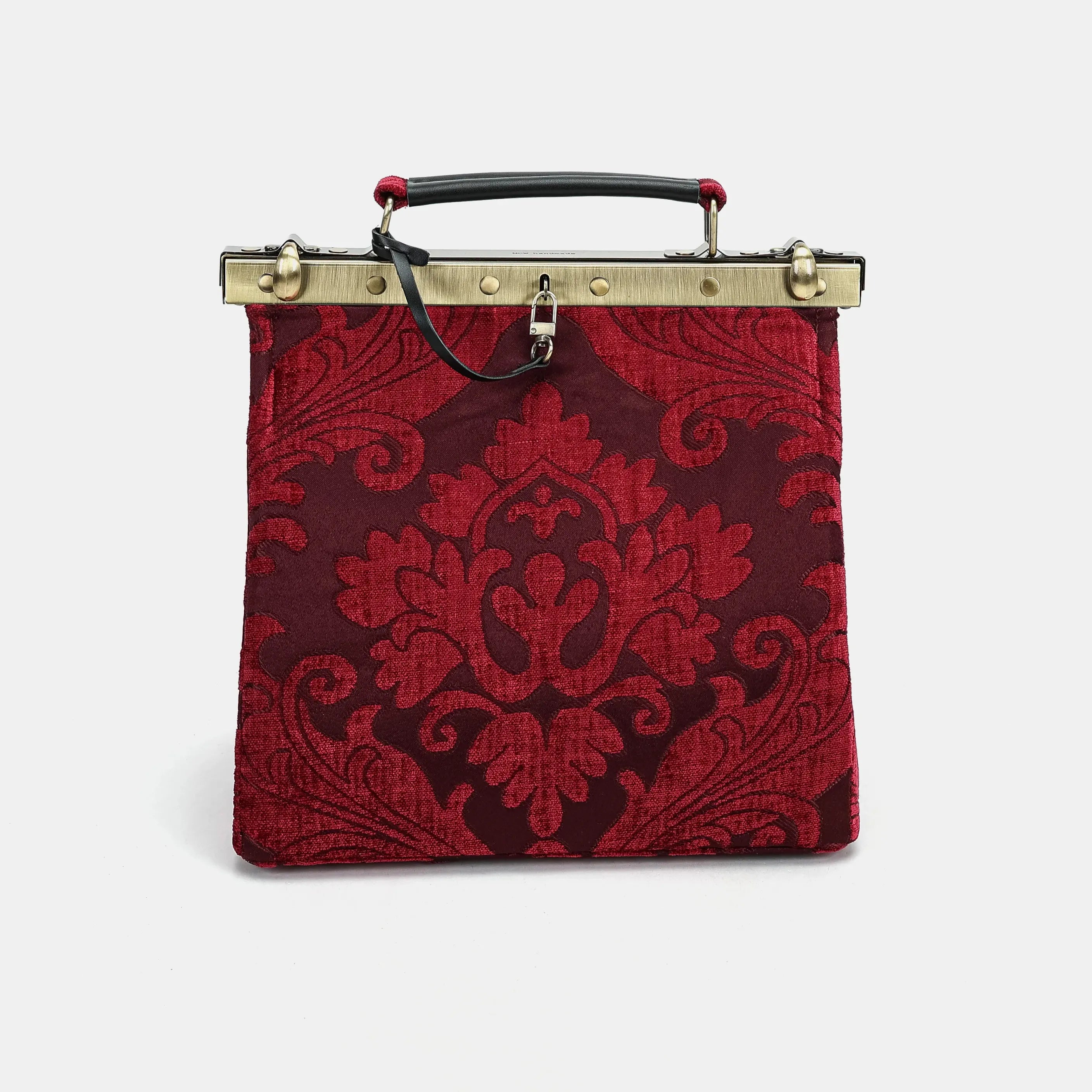 Queen Wine Cecile Carpet Purse Gladstone Bag of America main