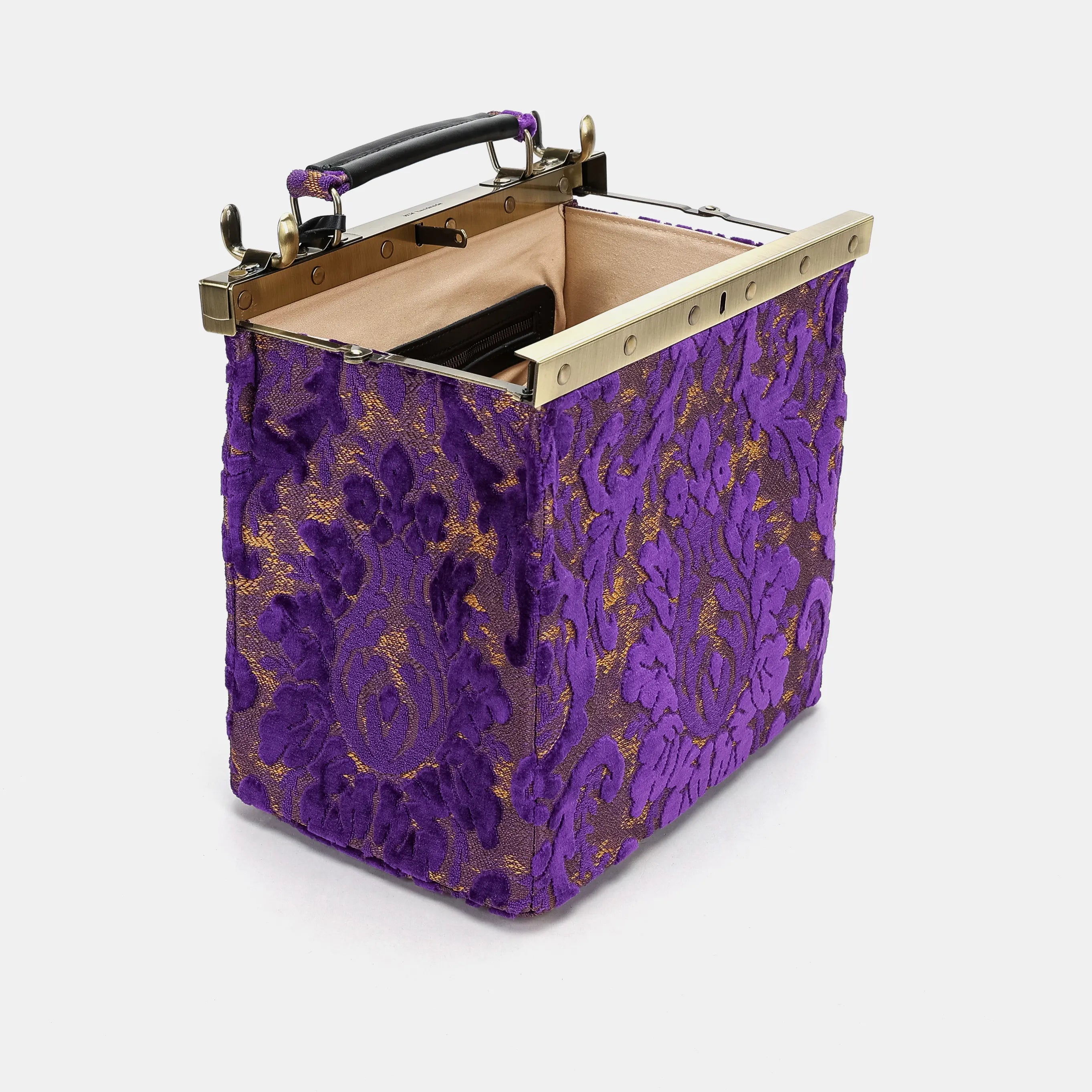 Burnout Velvet Purple Cecile Carpet Purse Gladstone Bag of America open and stand