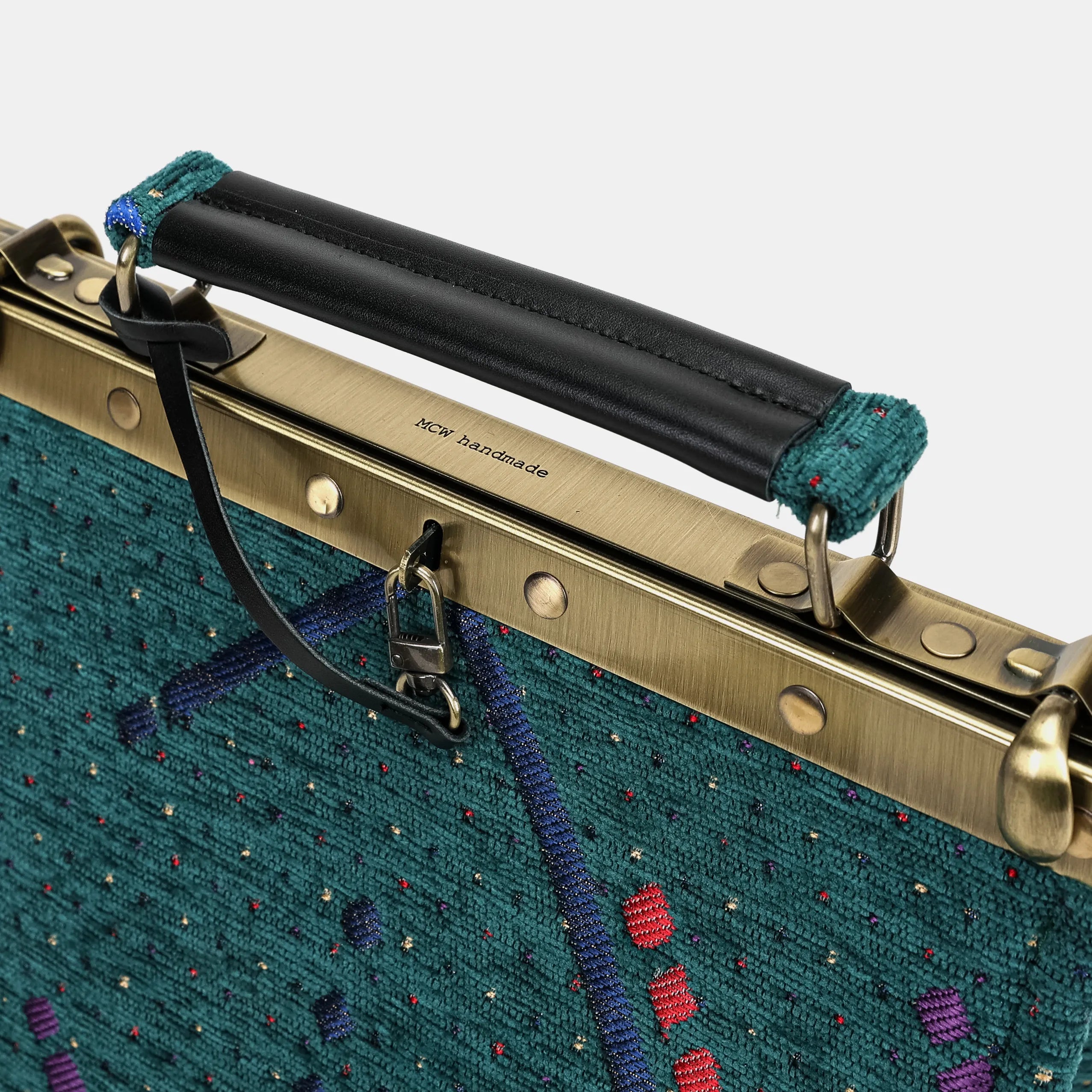 PDX Portland Airport Cecile Carpet Purse Gladstone Bag of America logo