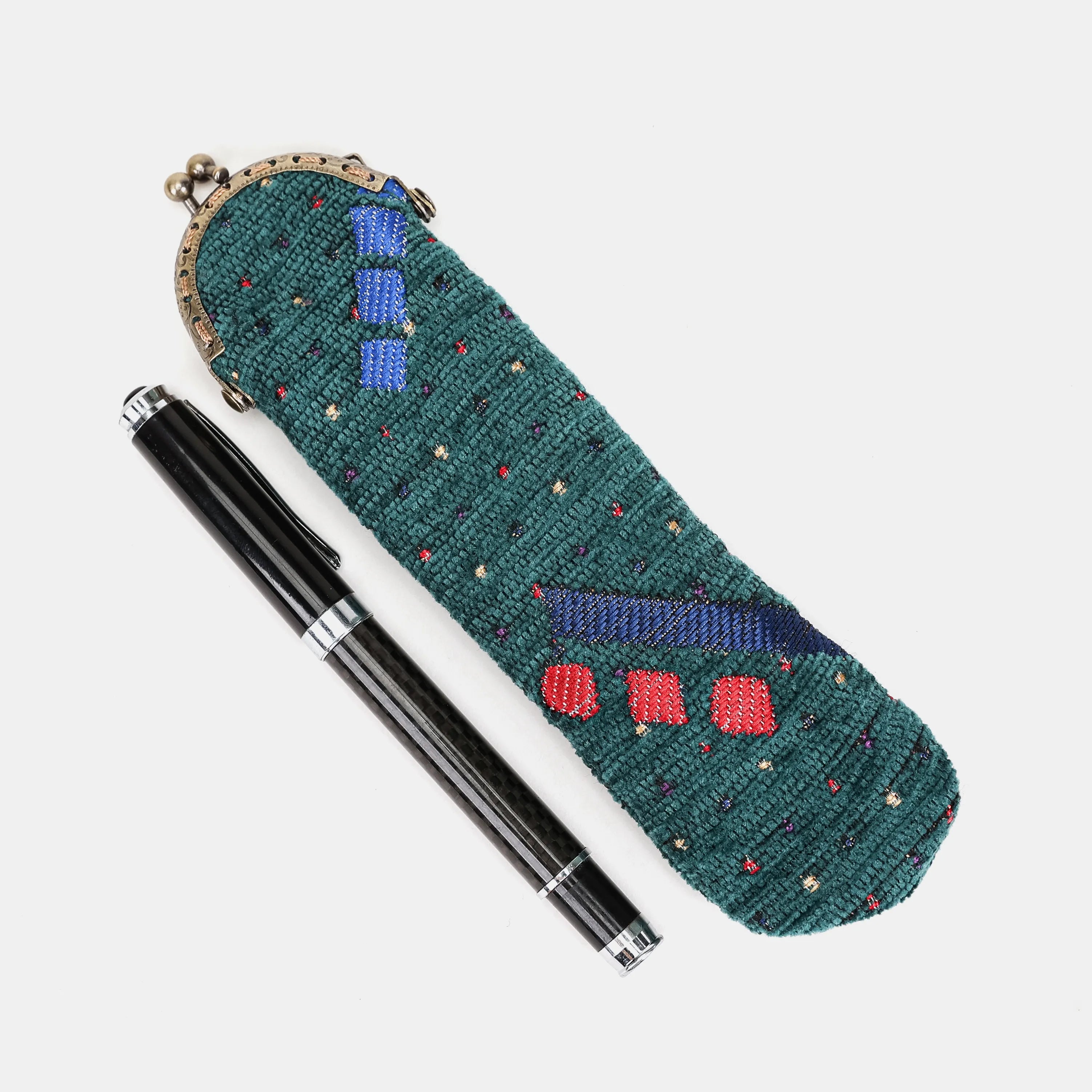 PDX Portland Airport Solo Pen Case Carpetbag of America main