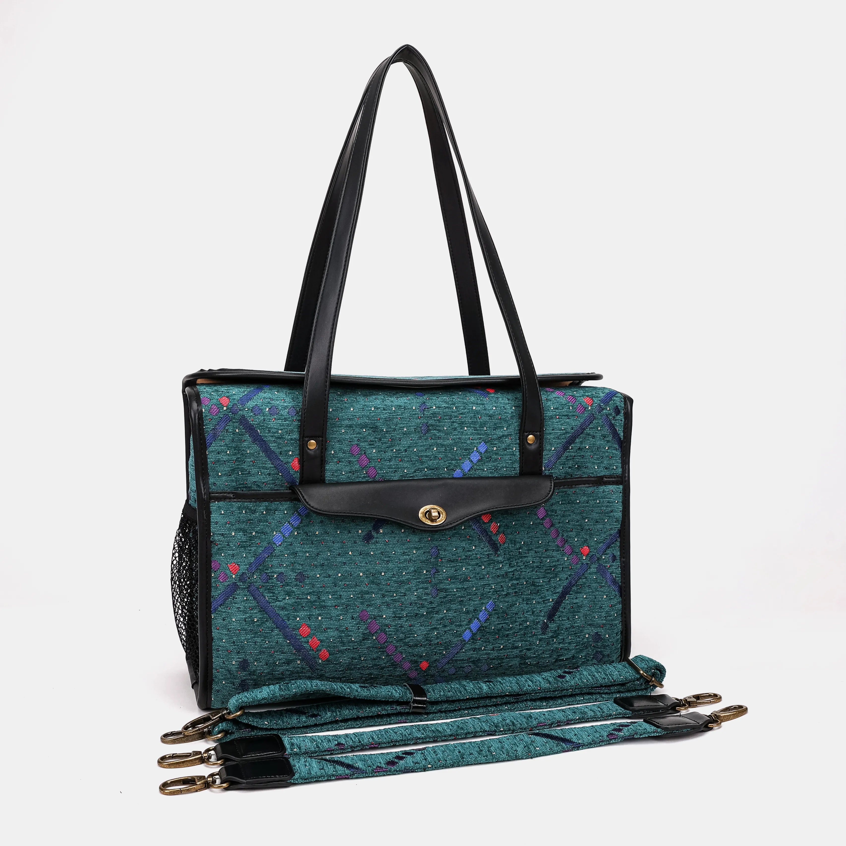 PDX Portland Airport Vintage Carpet Diaper Bag Carpetbag of America wit straps