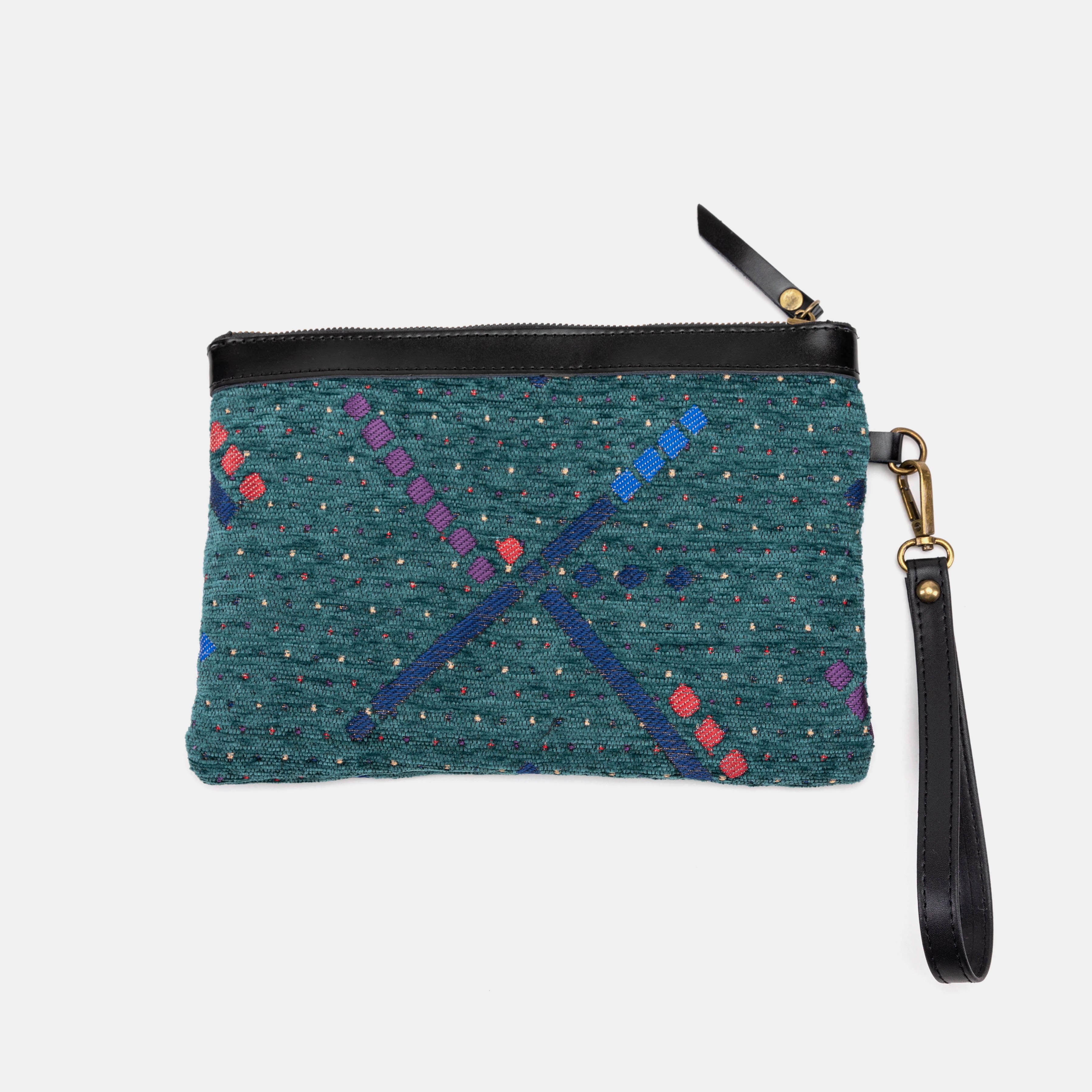 PDX Portland Airport Wristlet Clutch back