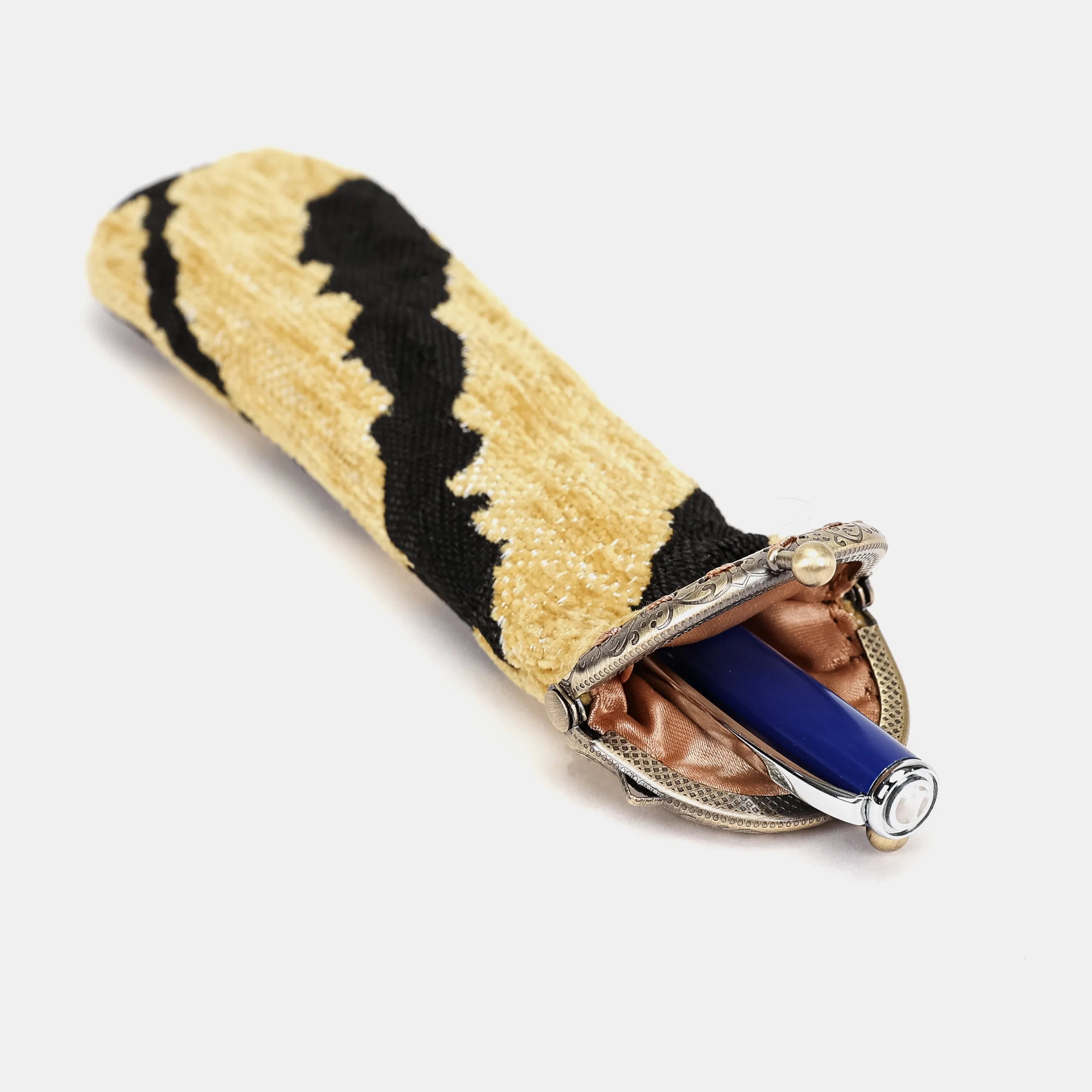 Tiger Stripe Solo Pen Case Carpetbag of America in use