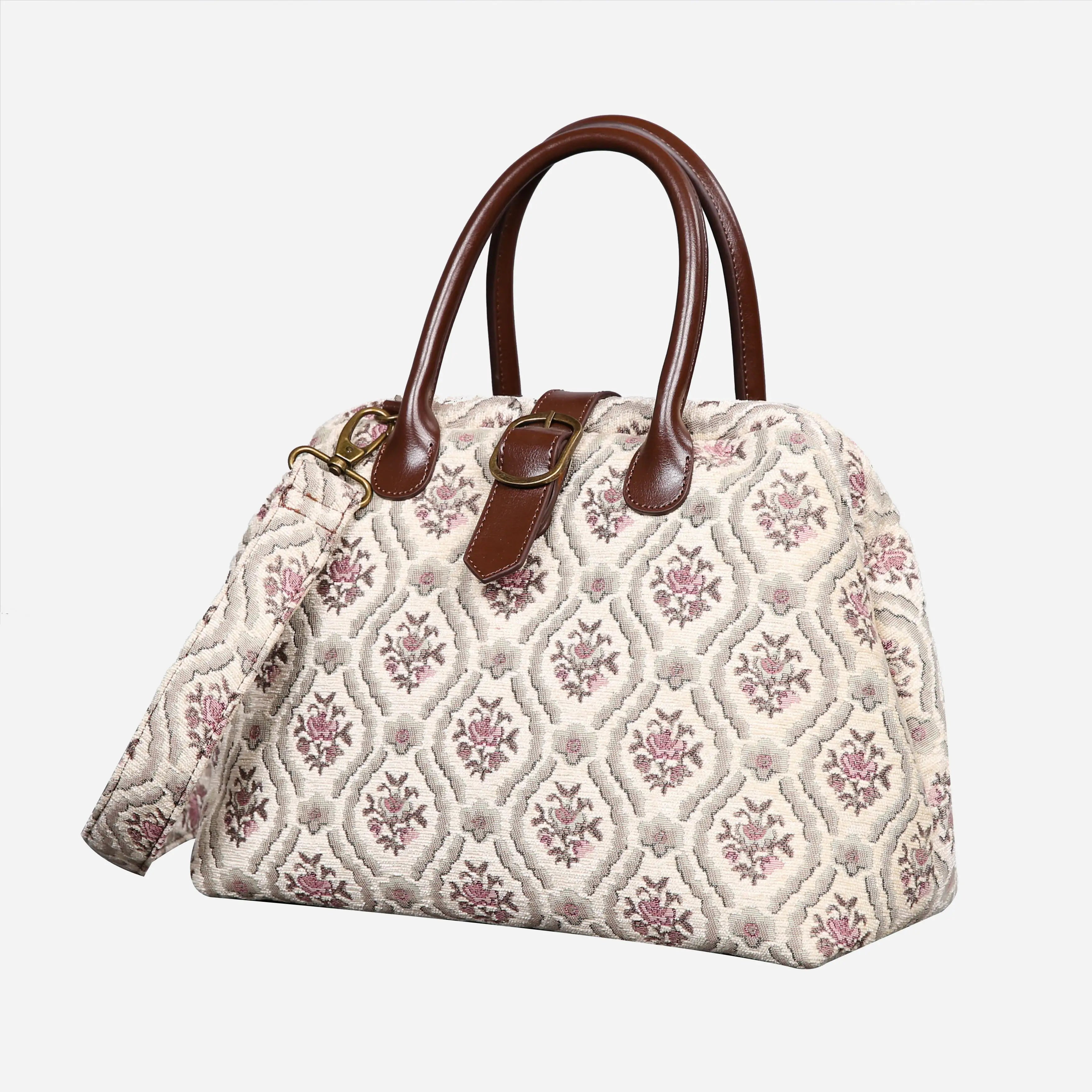 Traditional Cream Carpet Handbag Purse carpet bag MCW Handmade of America front