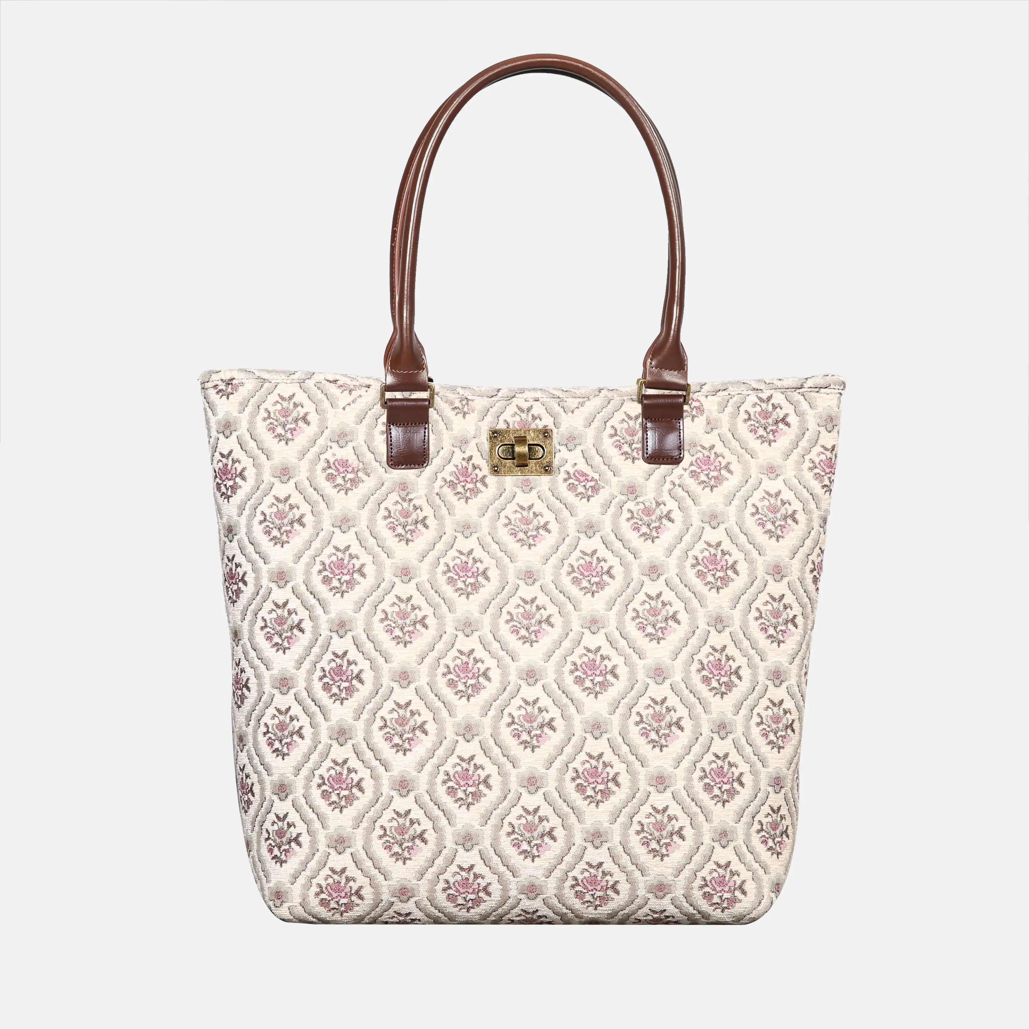 Traditional Cream Carpet Tote Shopper Carpetbag of America main