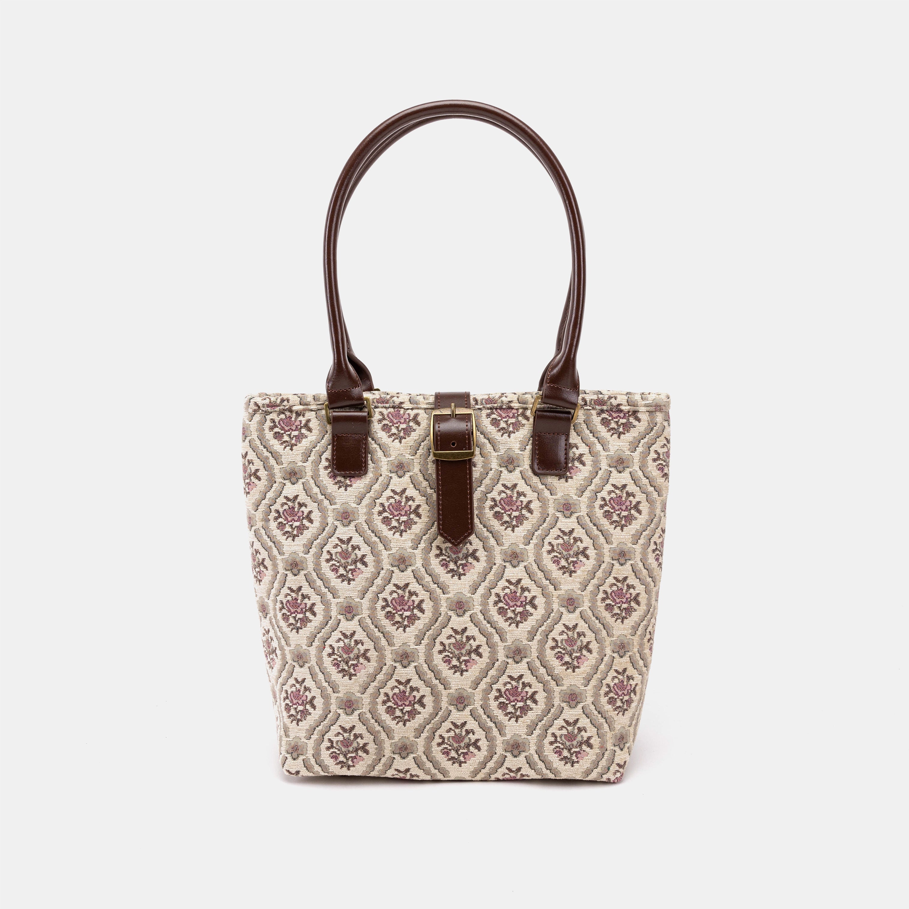 Traditional Cream Everyday Tote Bag of America main