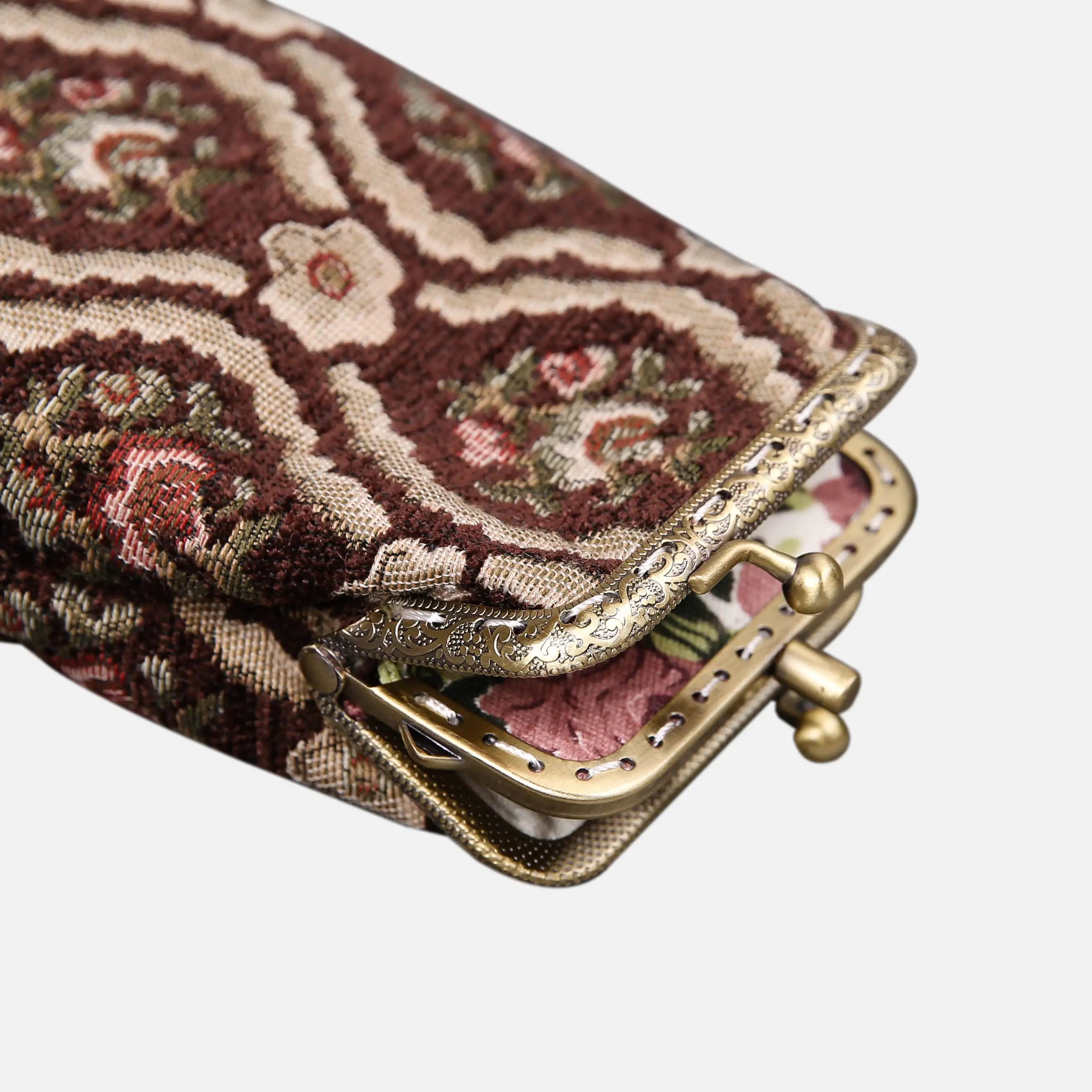 Traditional Series Carpet Eyeglasses Case of America the metal clamp opens-4