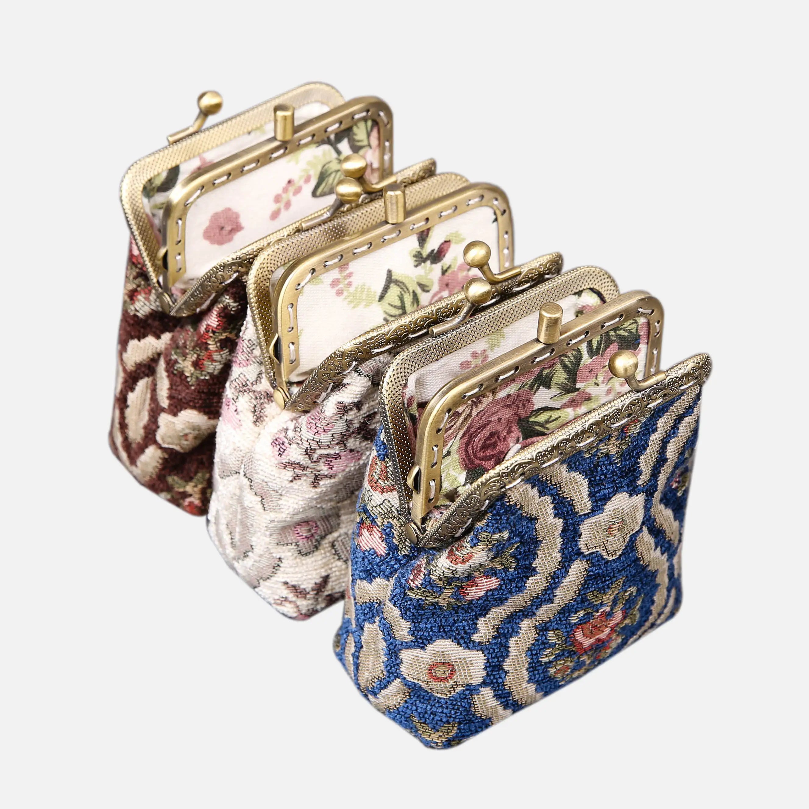 Traditional Series Double Kiss Clasp Coin Purse of America Front side opens-7