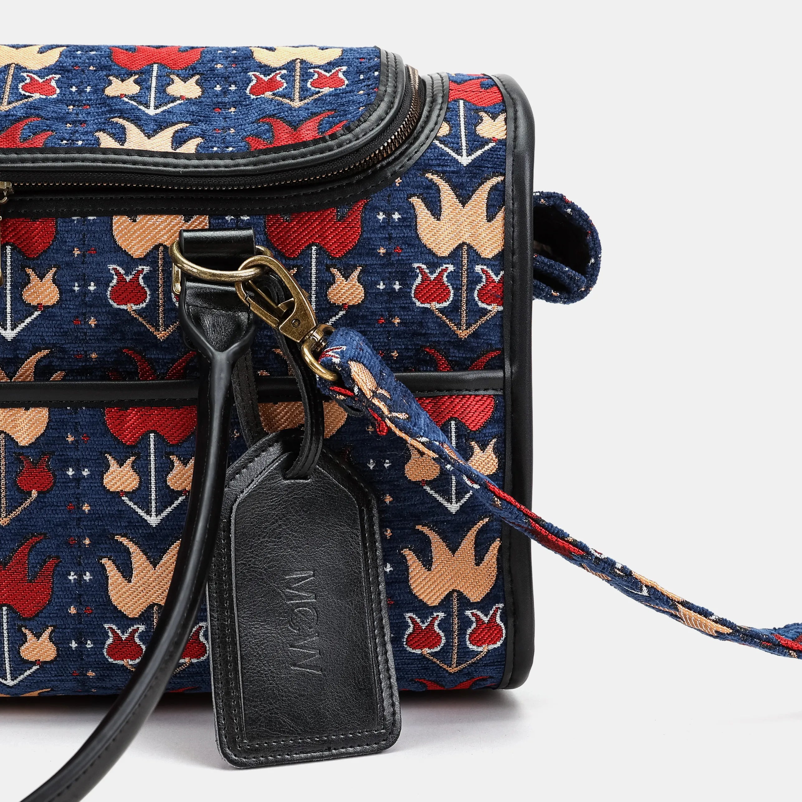 Travel Dog Carrier Bag | Poppy Bloom of America-details
